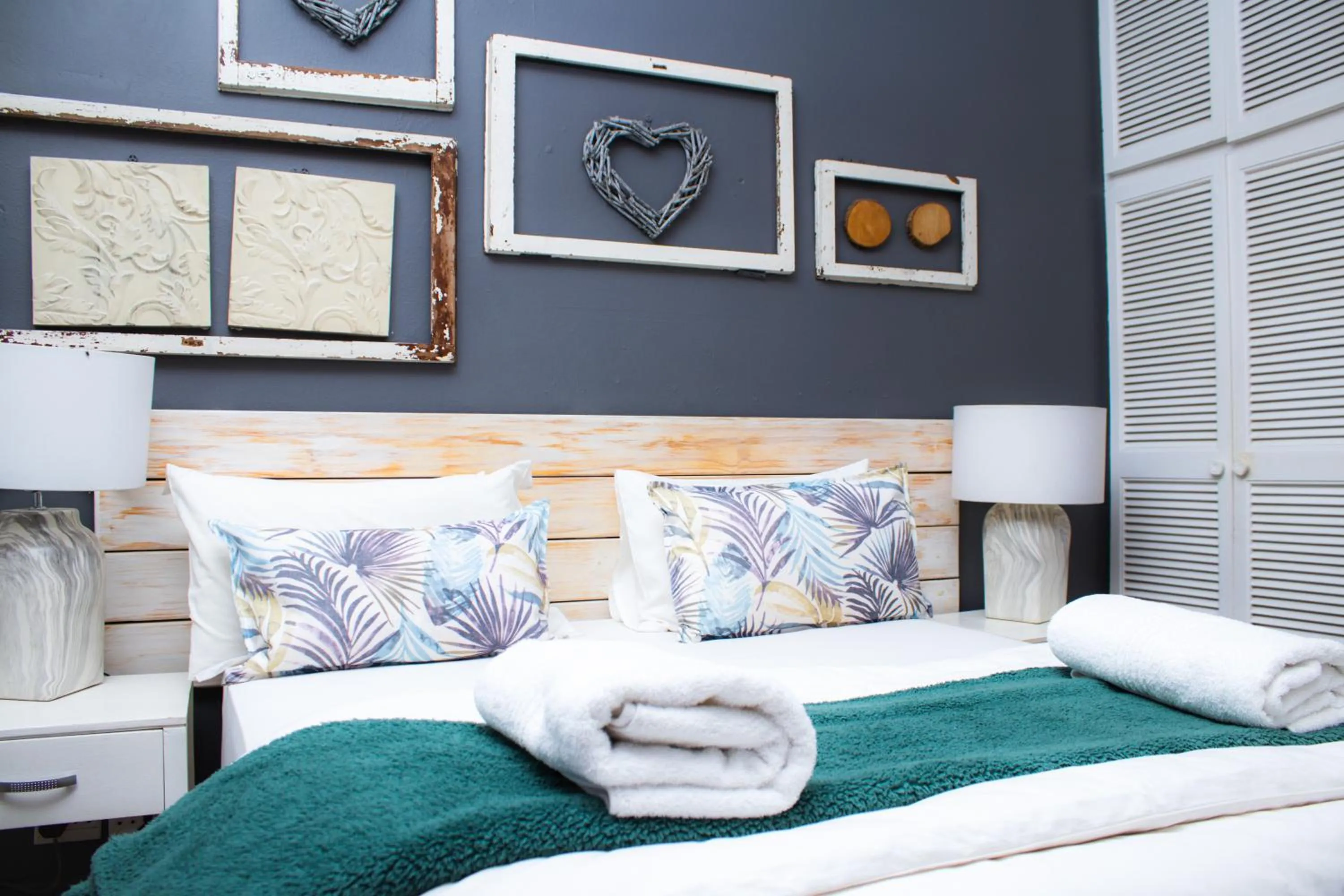 Bed in Beechwood B&B