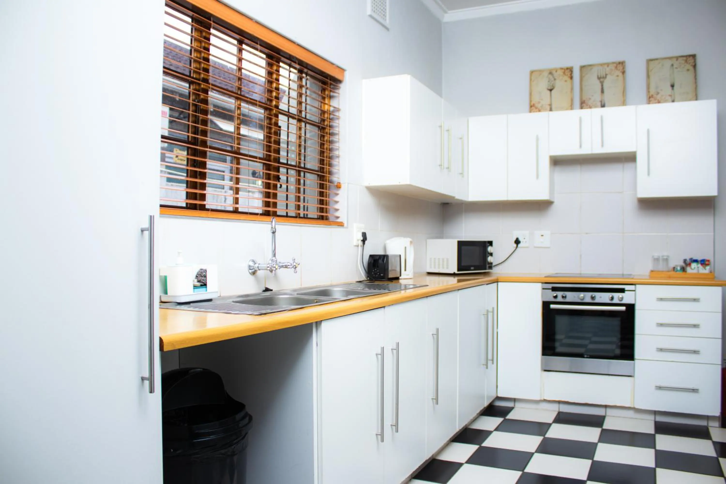 Kitchen or kitchenette in Beechwood B&B