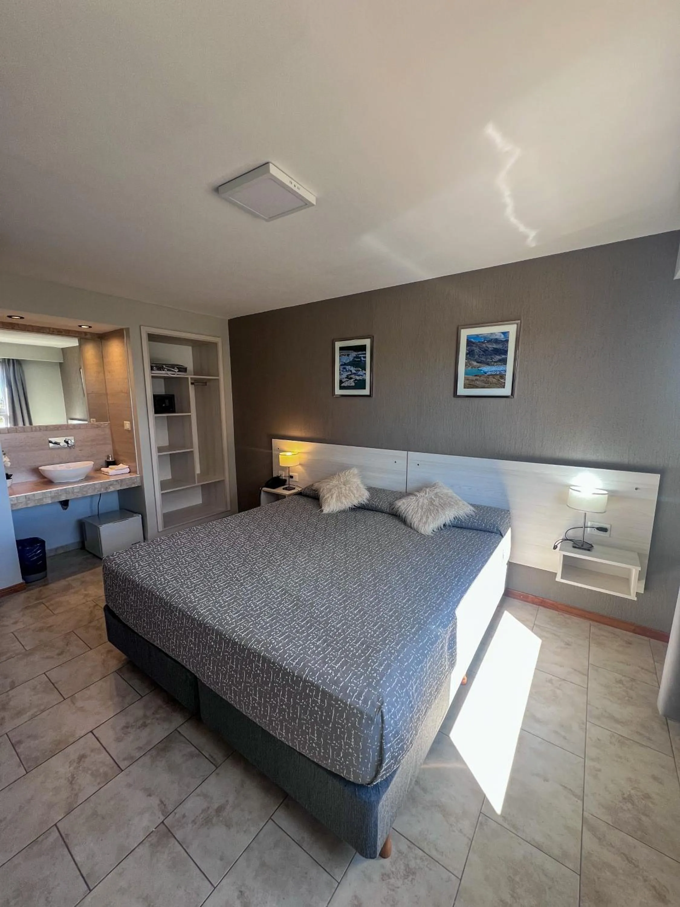 Photo of the whole room, Bed in Tierra Tehuelche Hostería y Aparts