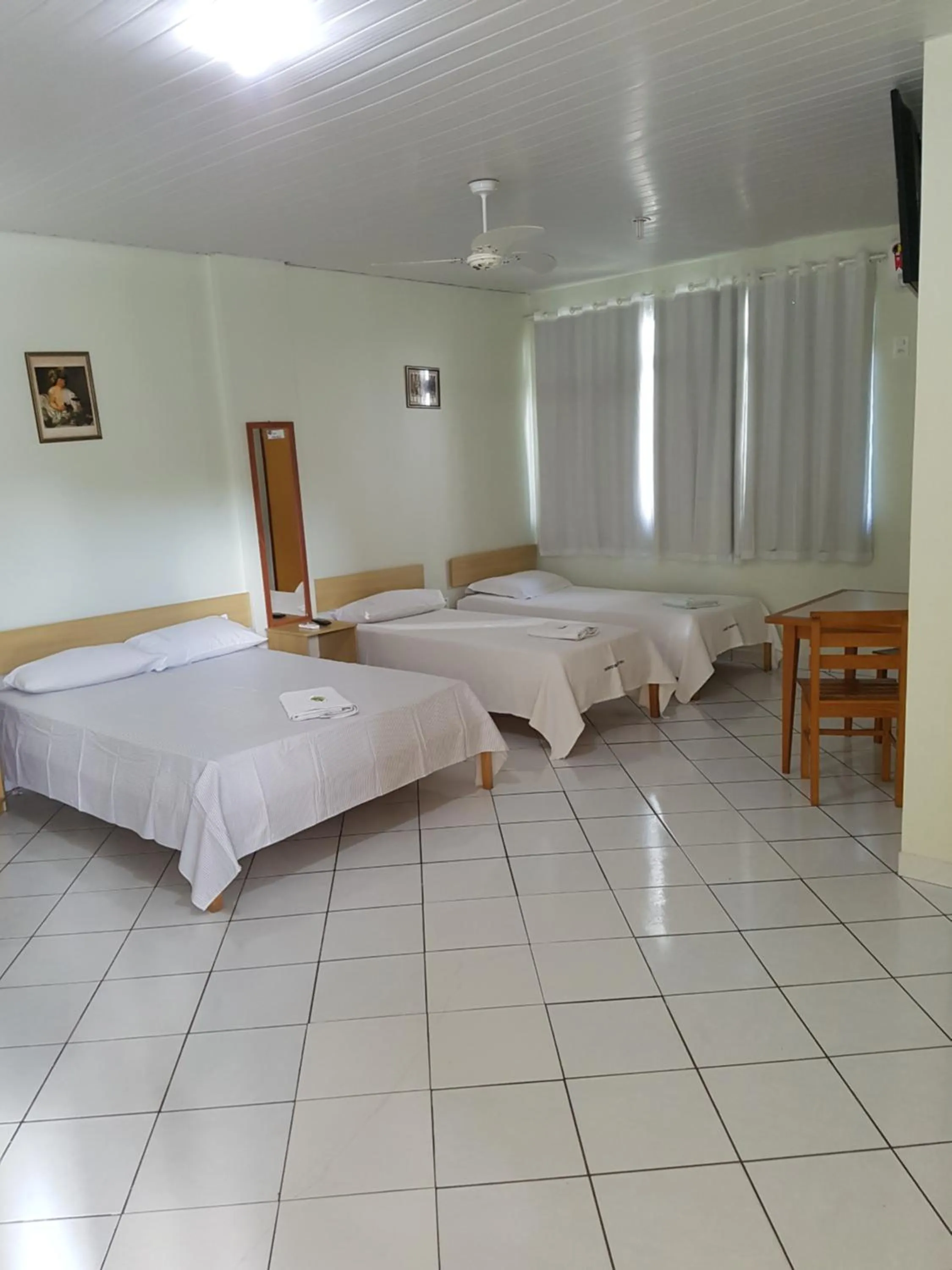 Photo of the whole room in Hotel Super Economico