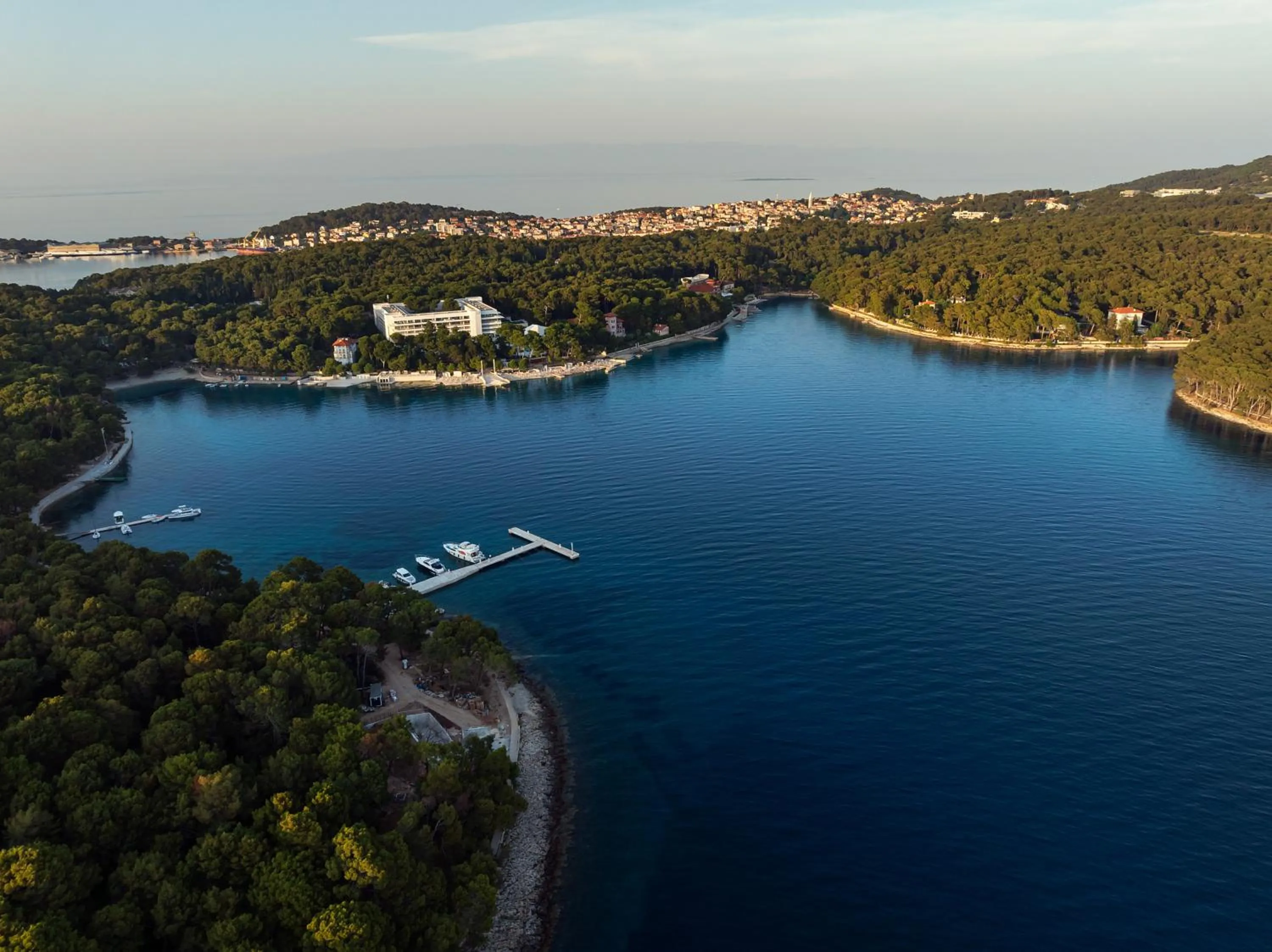 Property building in Hotel Bellevue