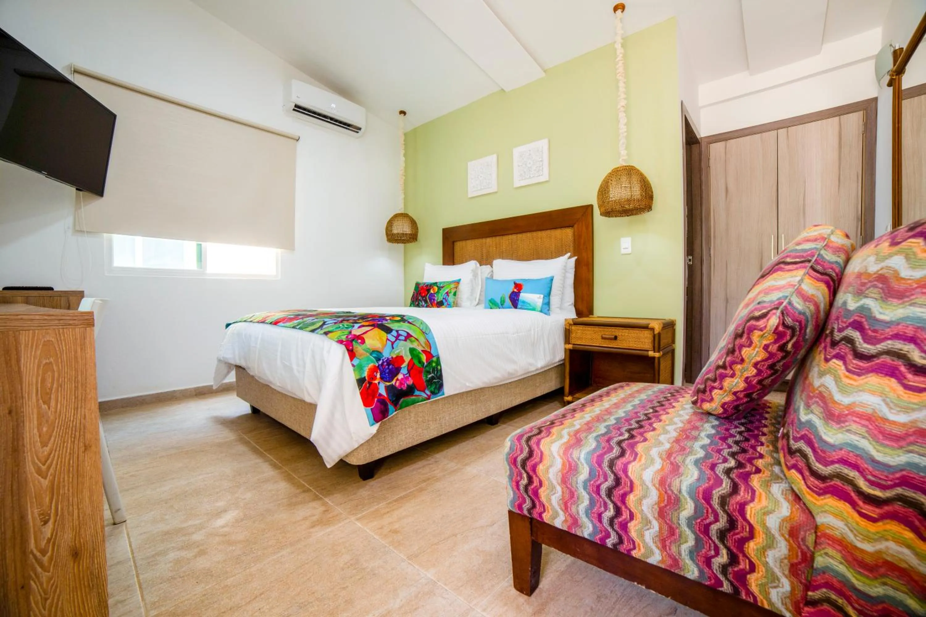 Photo of the whole room, Bed in Solare SAI Ecohotel