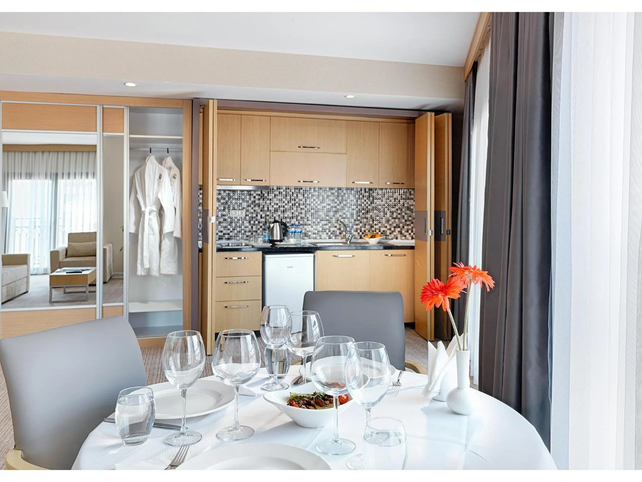 Coffee/tea facilities in Kordon Hotel Çankaya