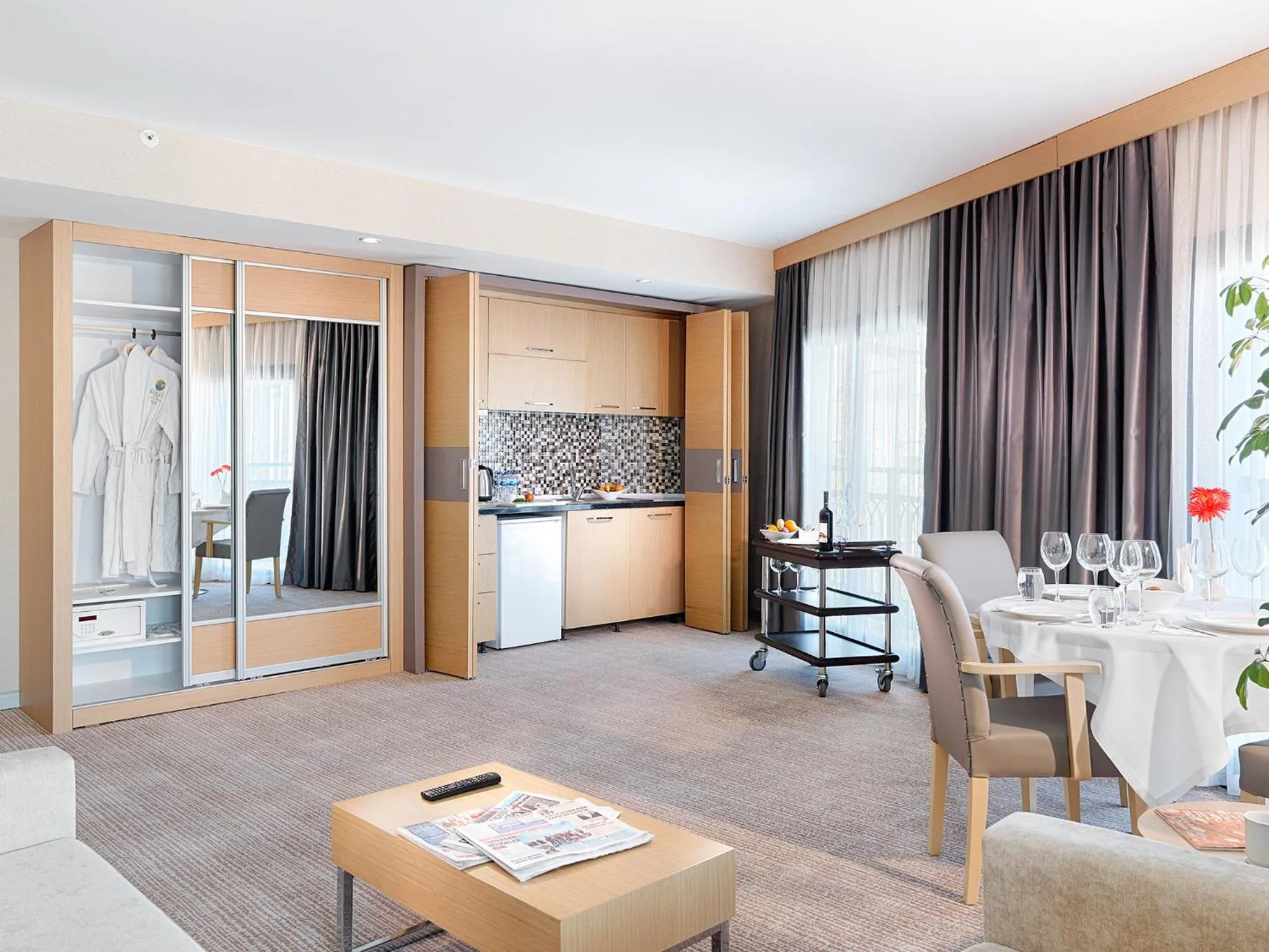 Coffee/tea facilities in Kordon Hotel Çankaya