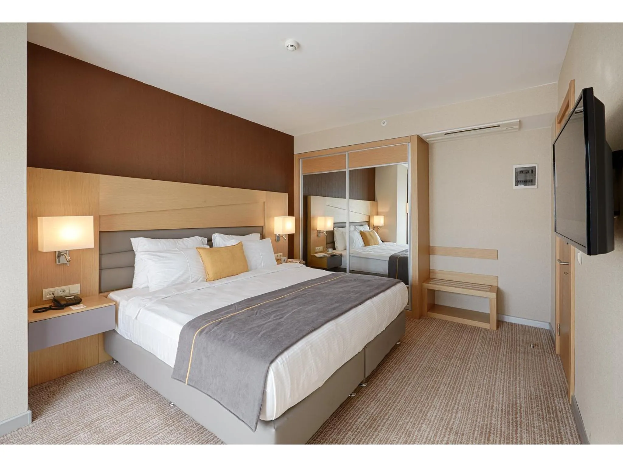 Bed in Kordon Hotel Çankaya