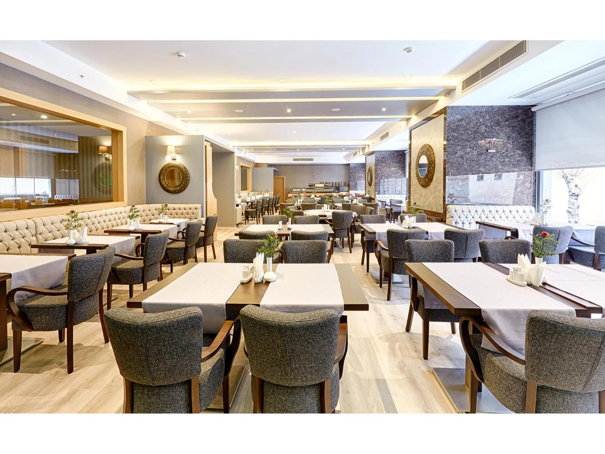 Staff in Kordon Hotel Çankaya