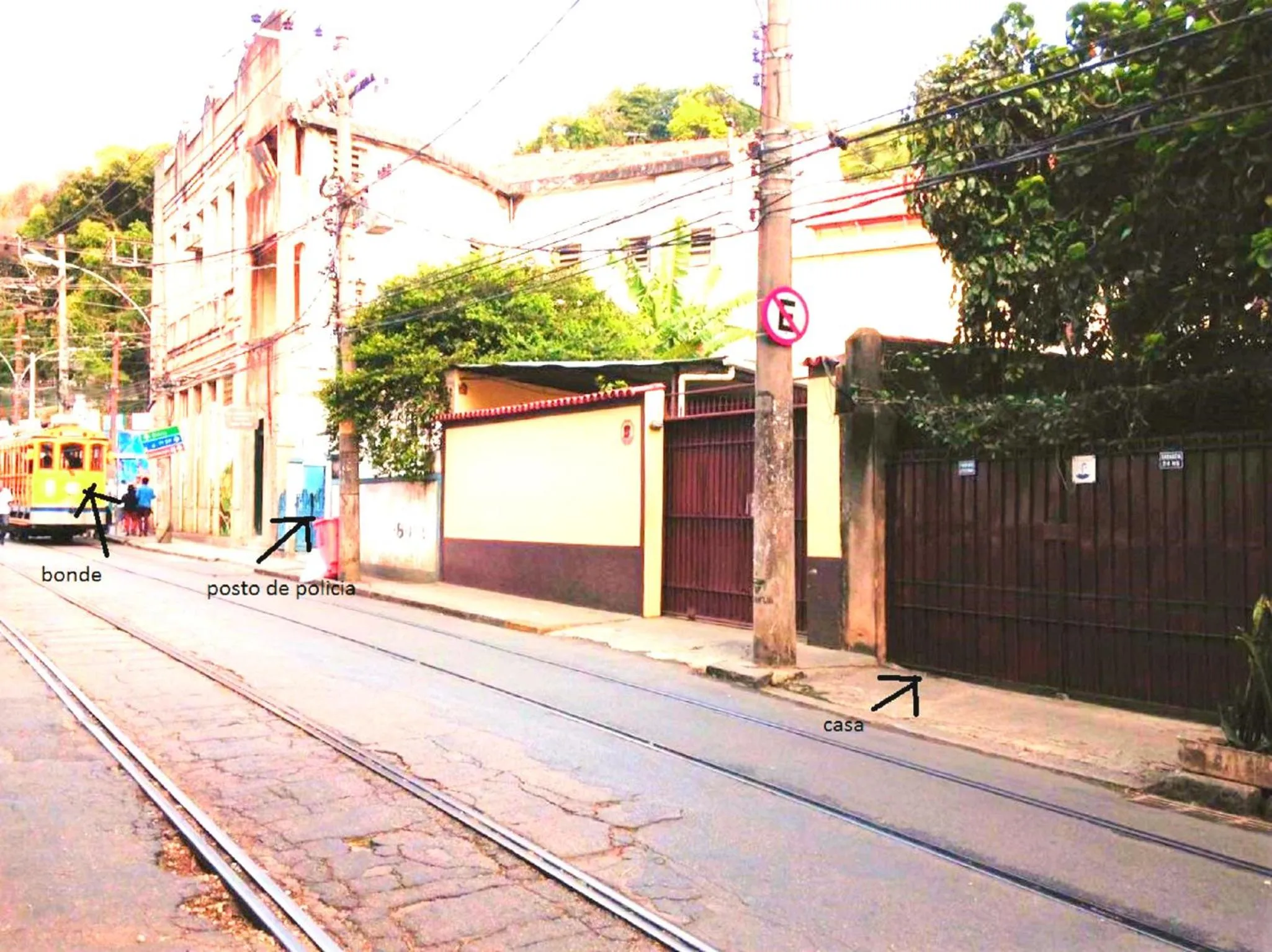 Facade/entrance in Casa do Jardim