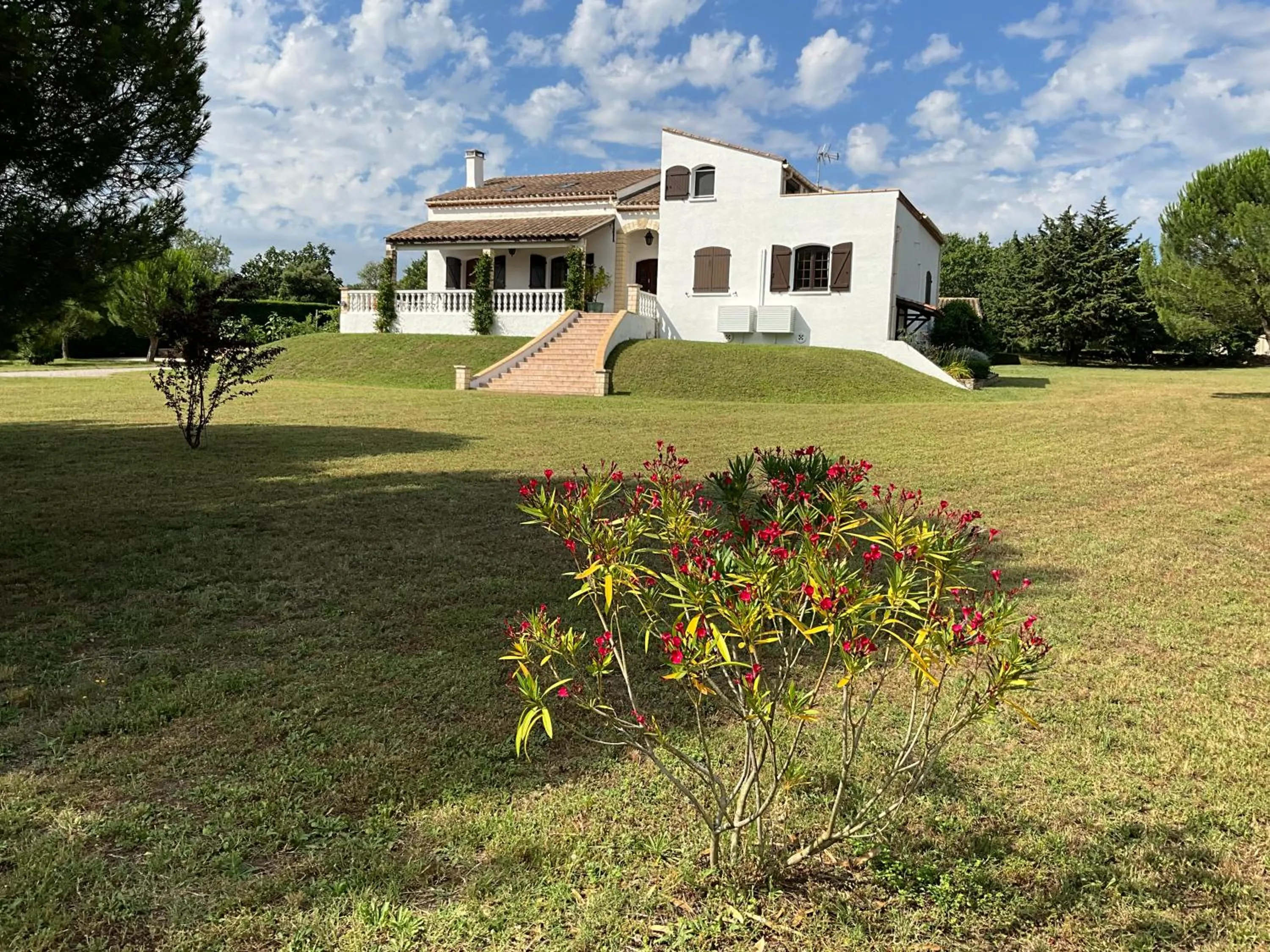 Number9 - now with air conditioned rooms