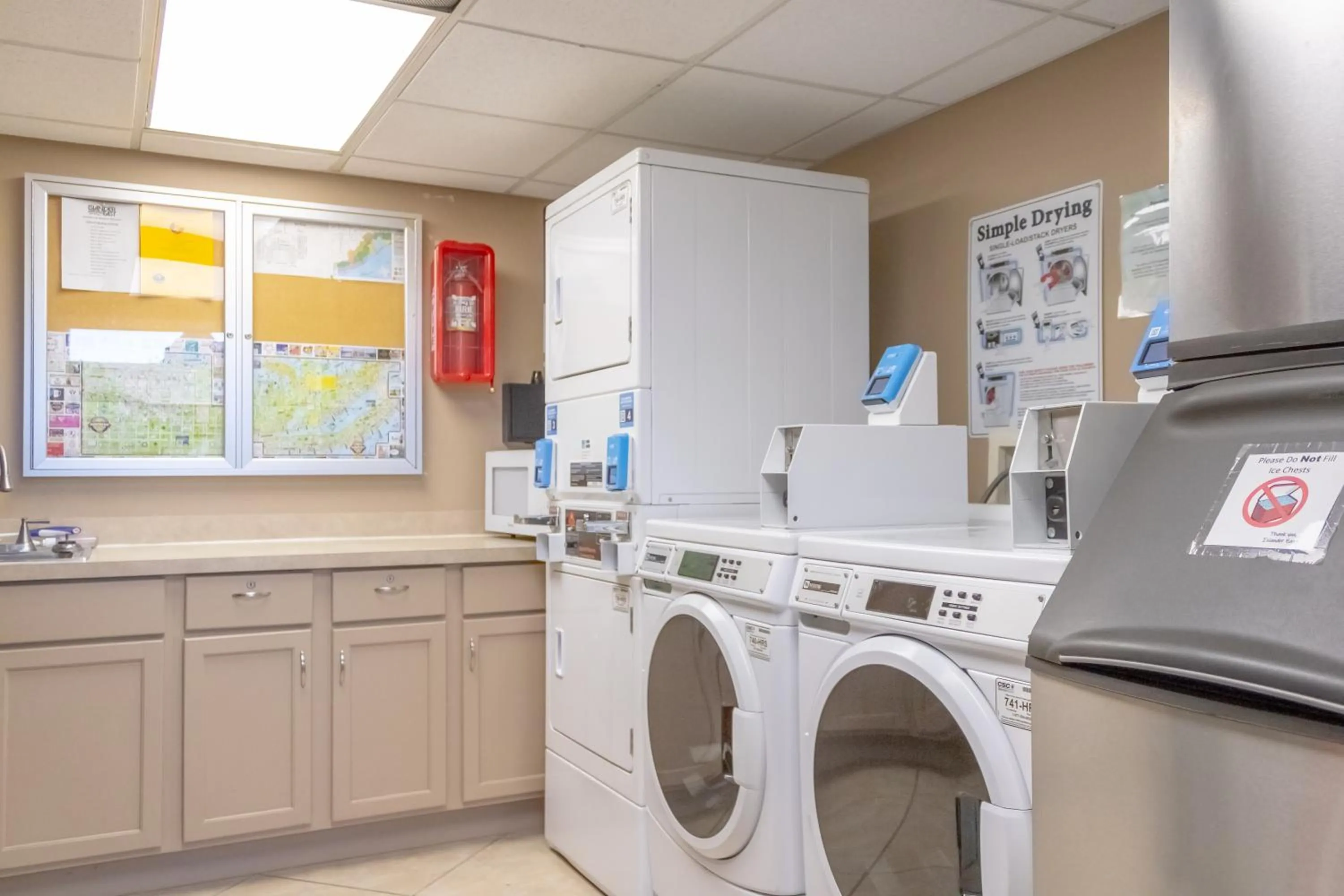 laundry in Islander East Condominiums