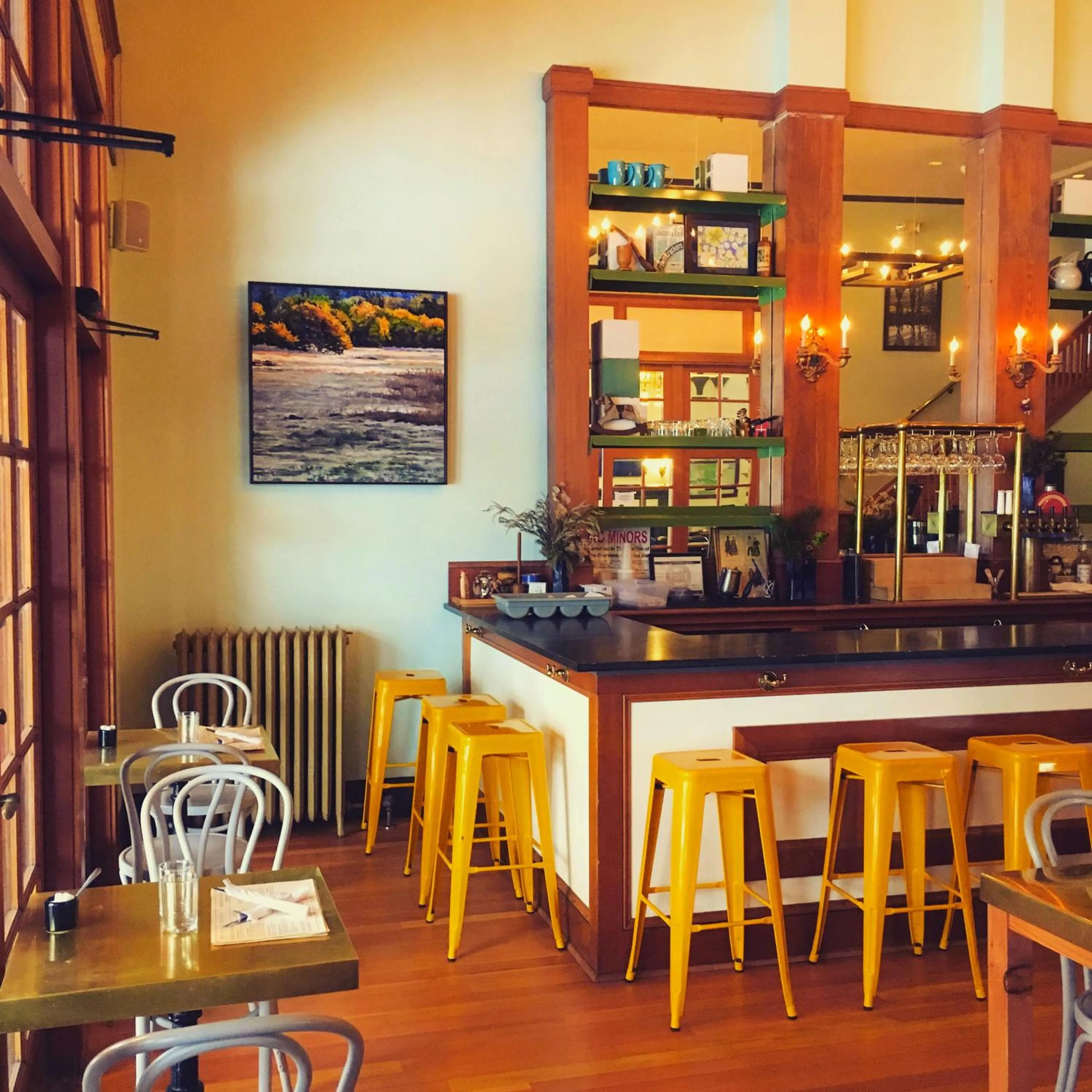 Coffee/tea facilities in Hood River Hotel