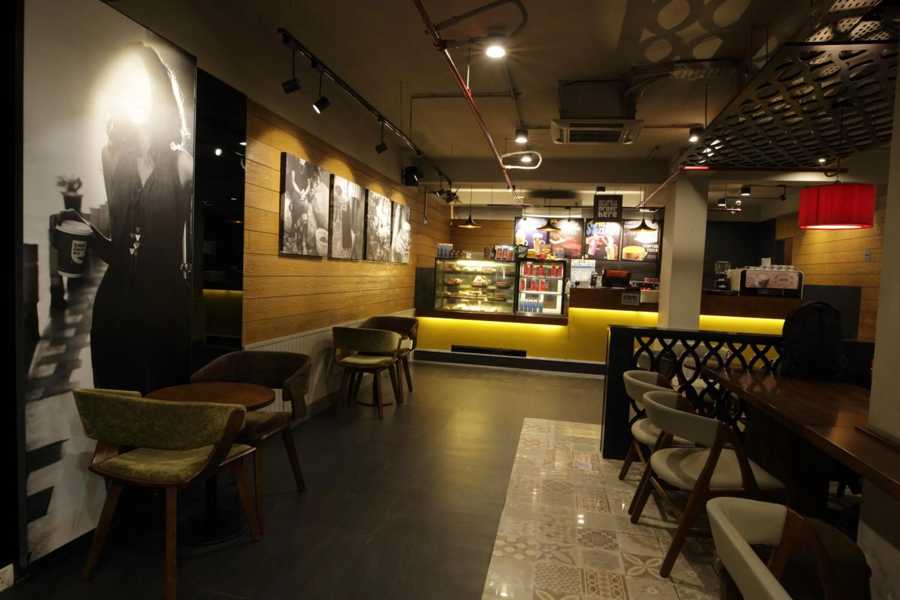 Restaurant/places to eat in Venture Park, OMR, Thoraipakkam, Chennai