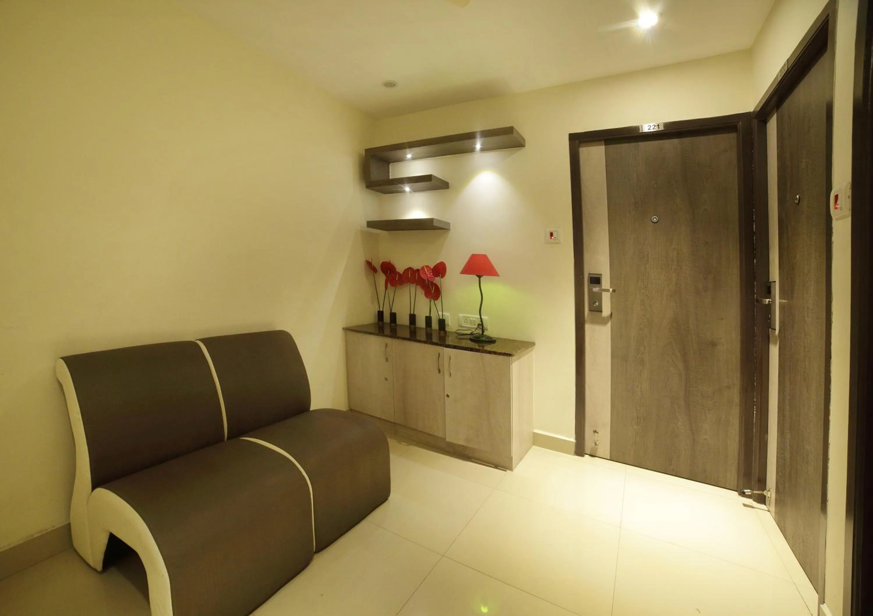 Decorative detail, Bed in Venture Park, OMR, Thoraipakkam, Chennai