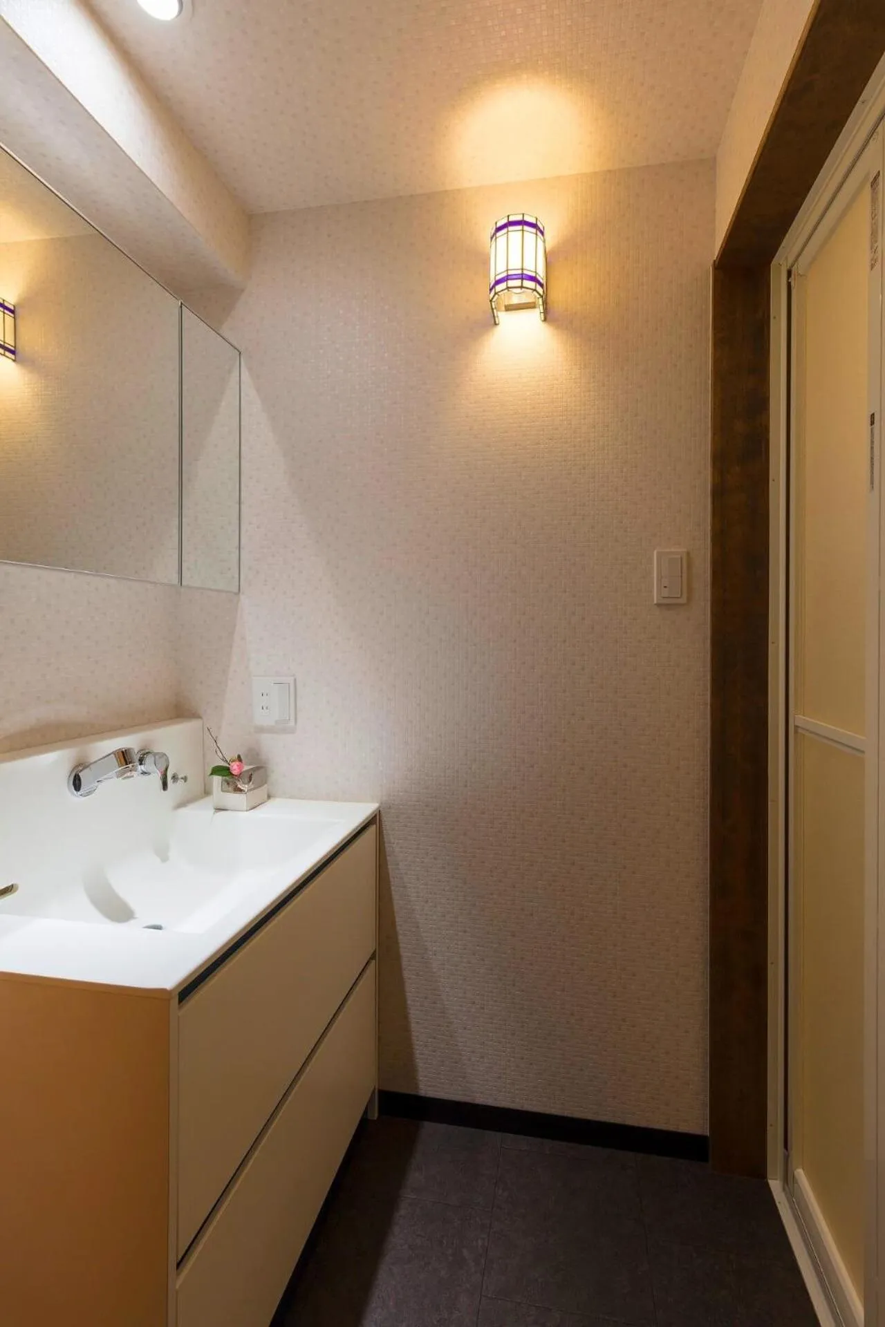 Bathroom in Yoshimigura Machiya House