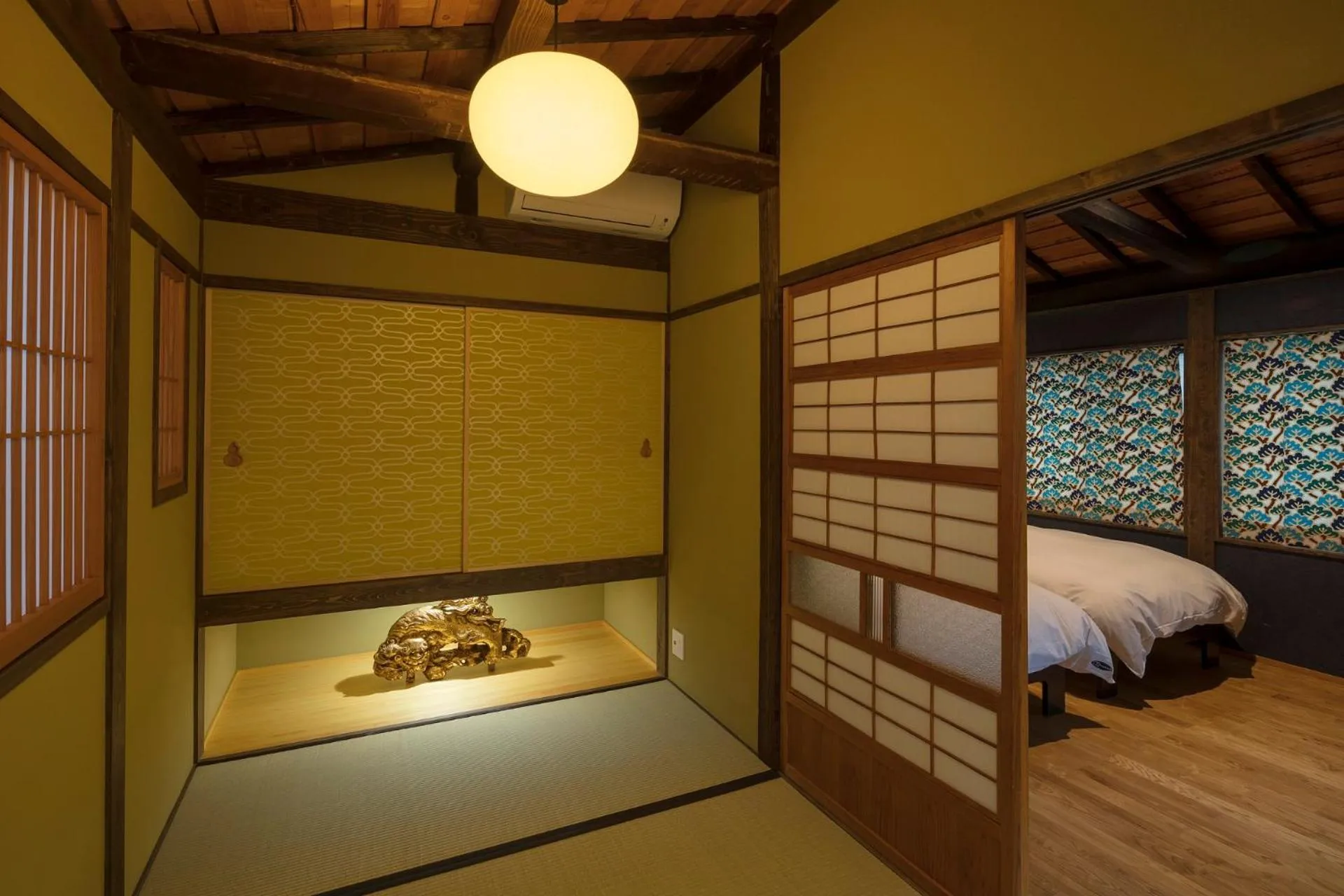 Bedroom, Bed in Yoshimigura Machiya House