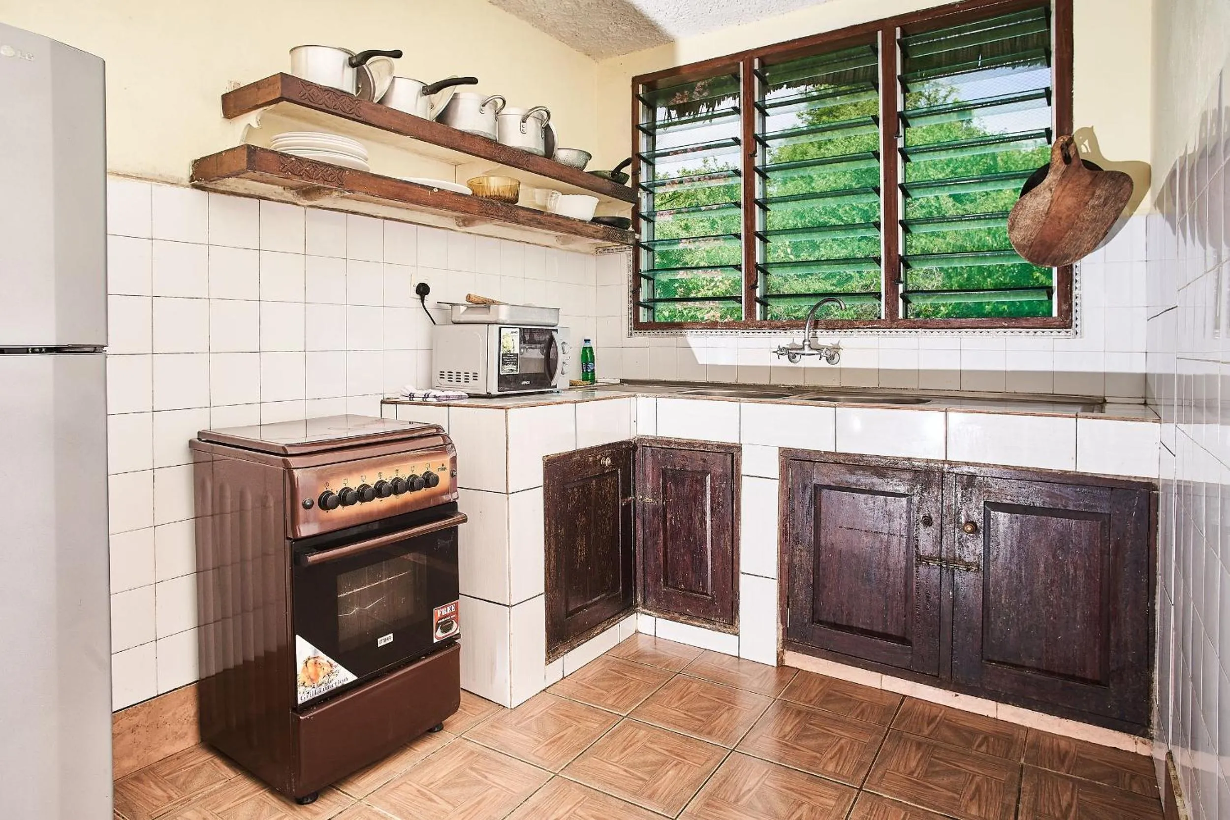 Kitchen or kitchenette in Coral Beach Resort