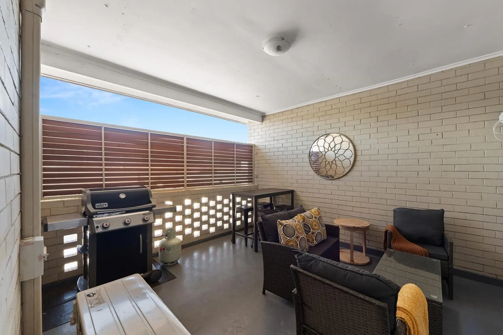 Seating area in Loxton Courthouse Apartments