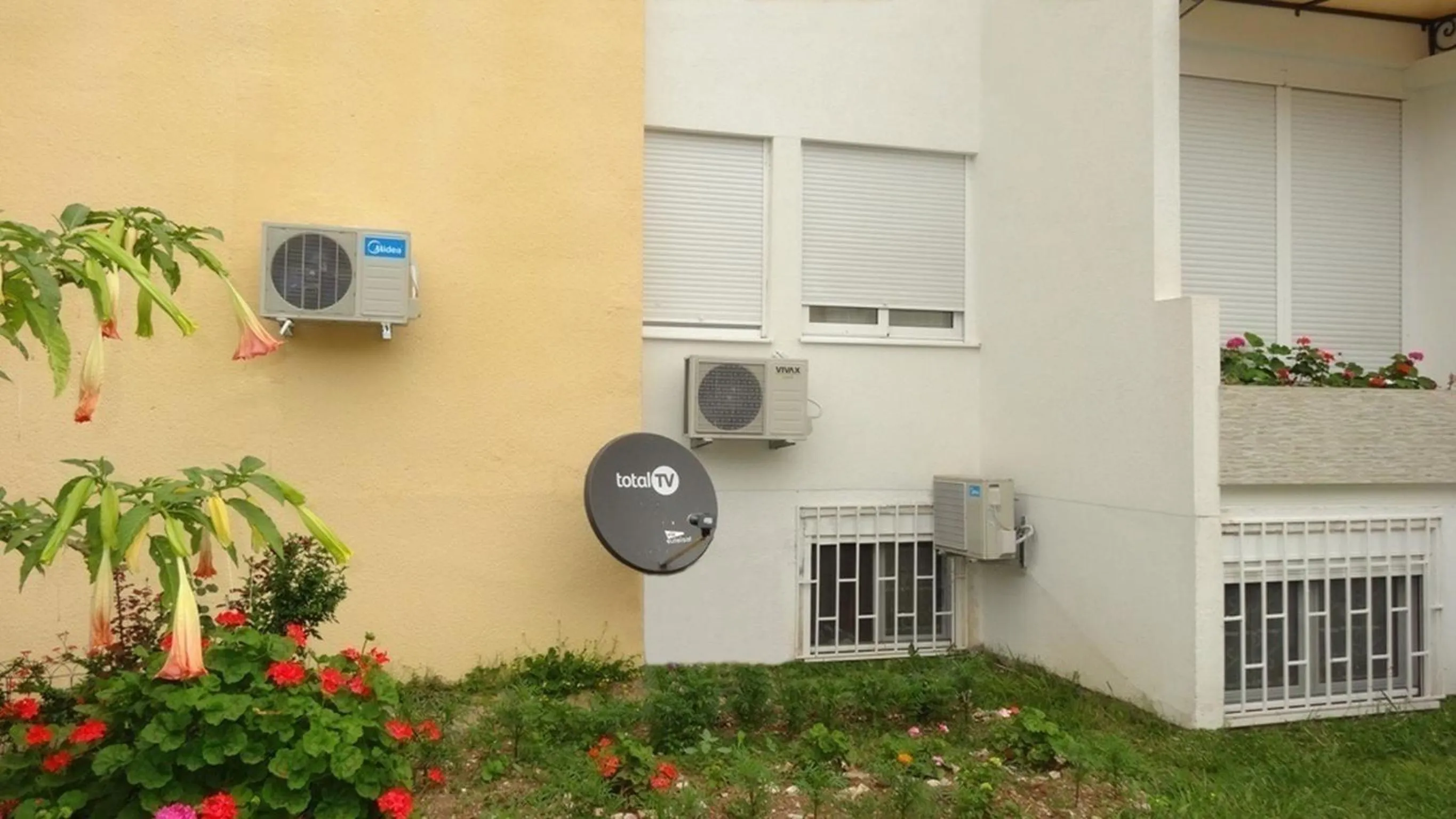 Property building in D&D Apartment 1