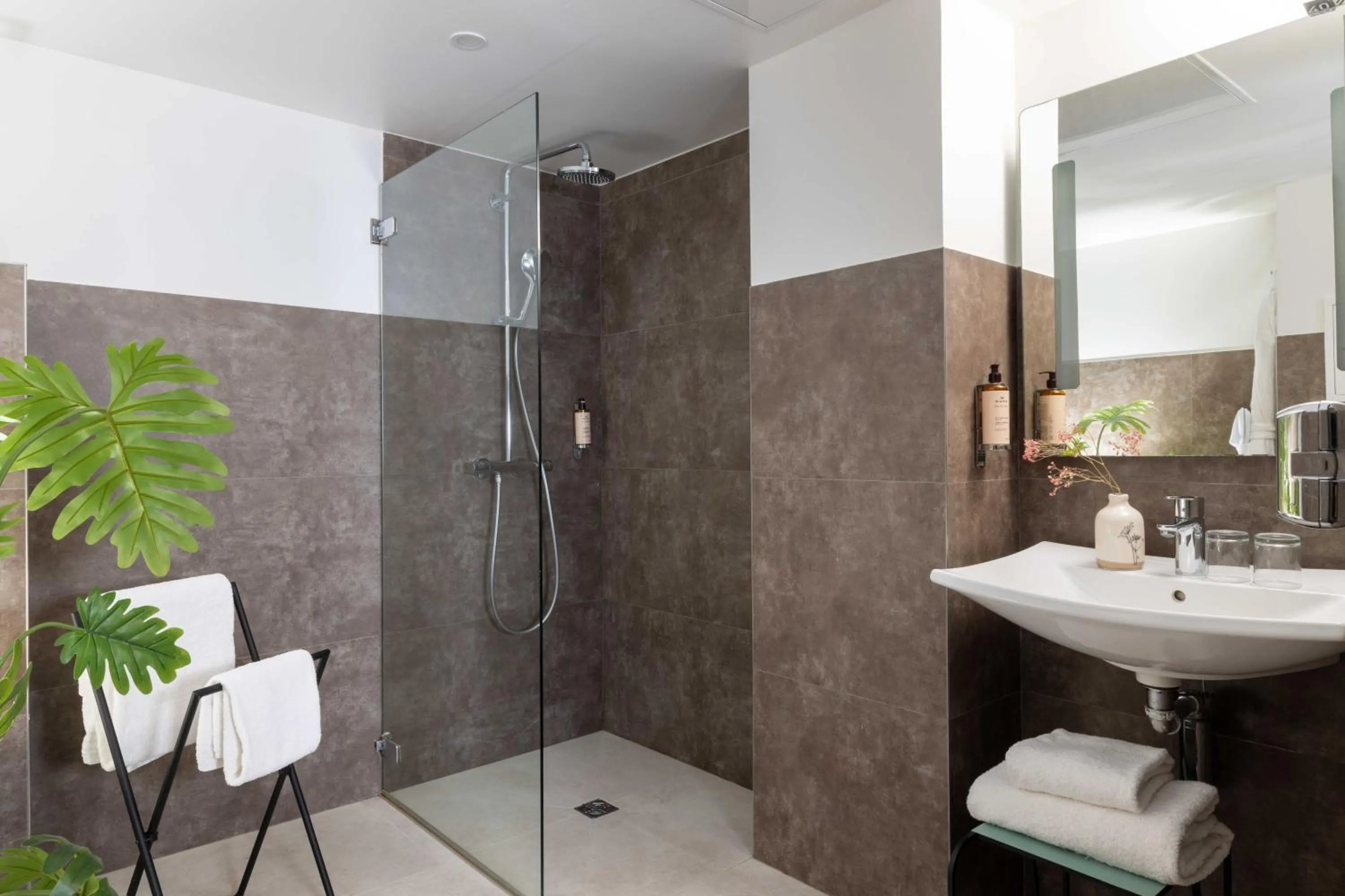 Bathroom in Hôtel Hélios Opéra