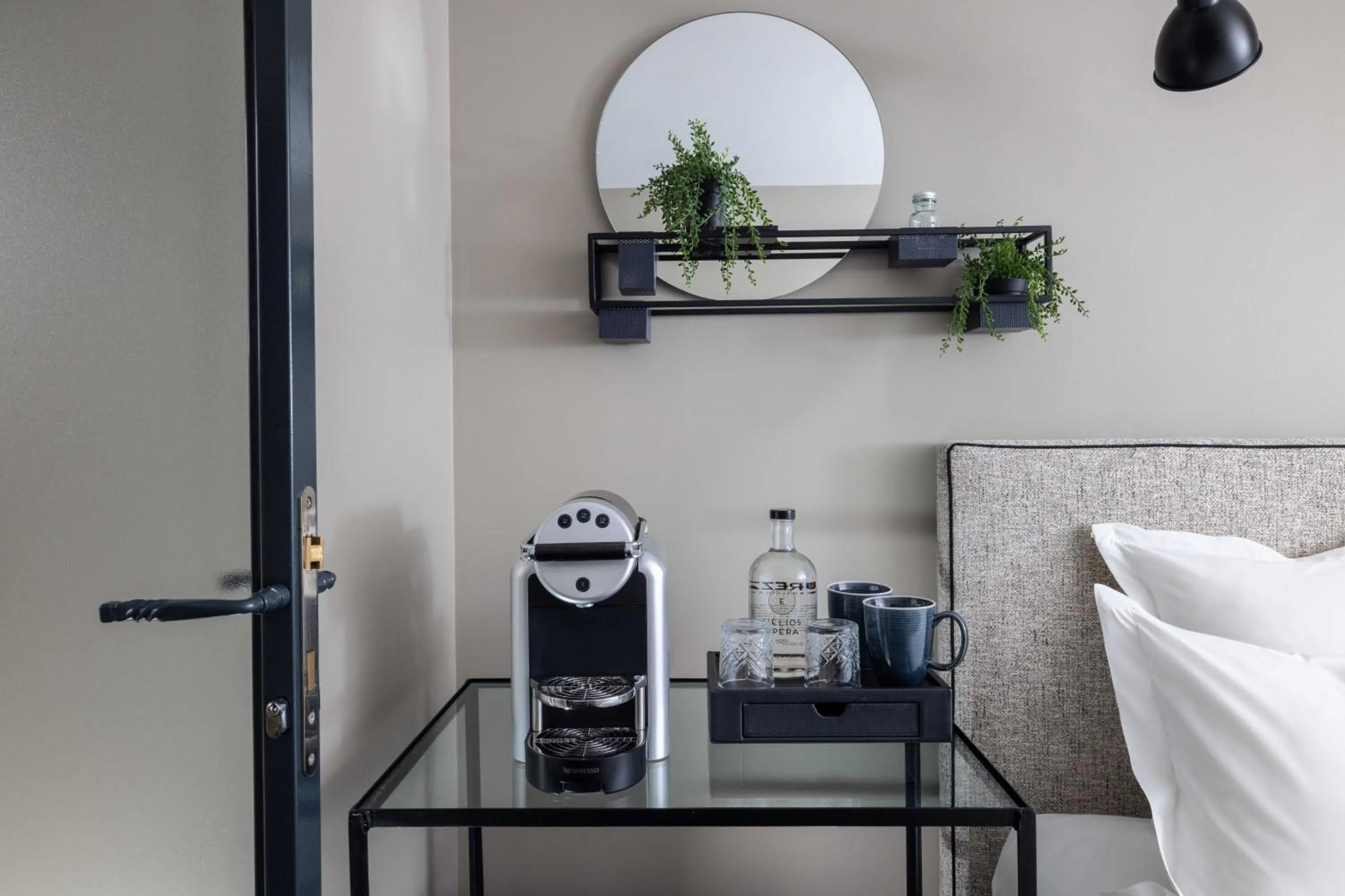 Coffee/tea facilities, Bed in Hôtel Hélios Opéra
