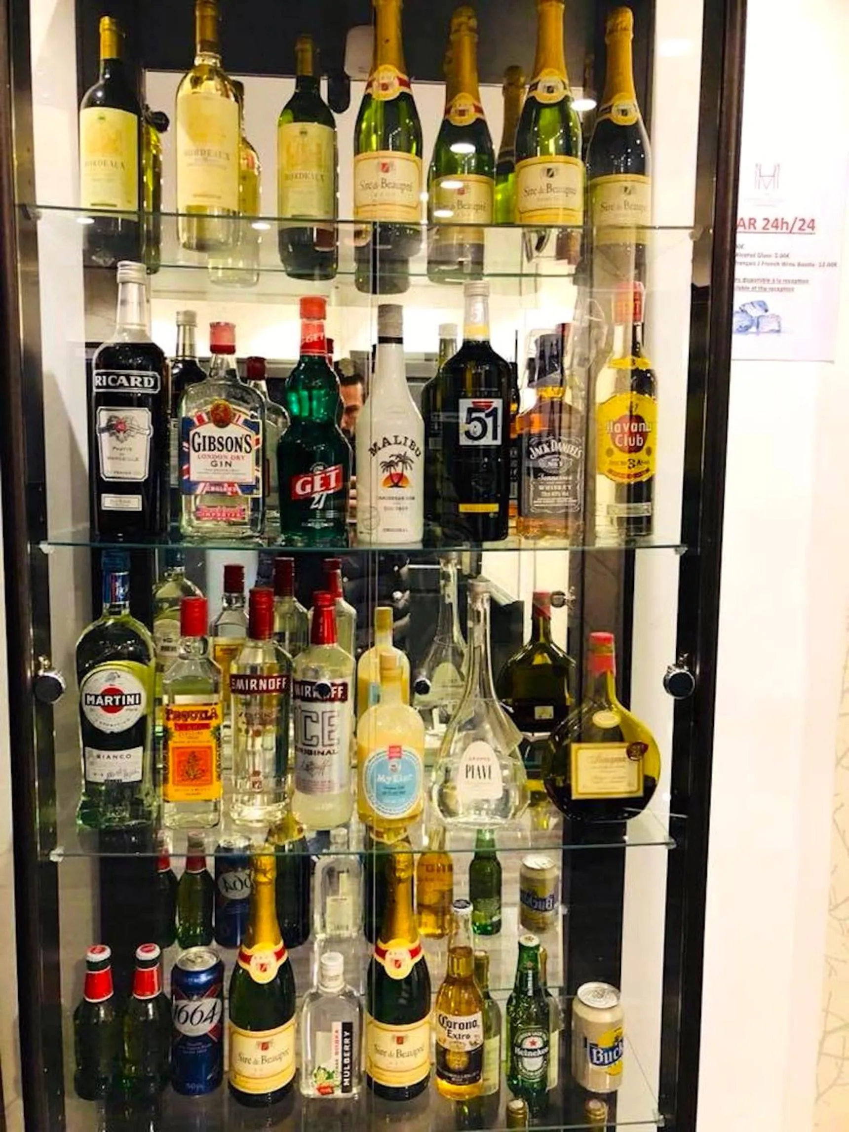 Drinks in Hotel Migny Opéra Montmartre