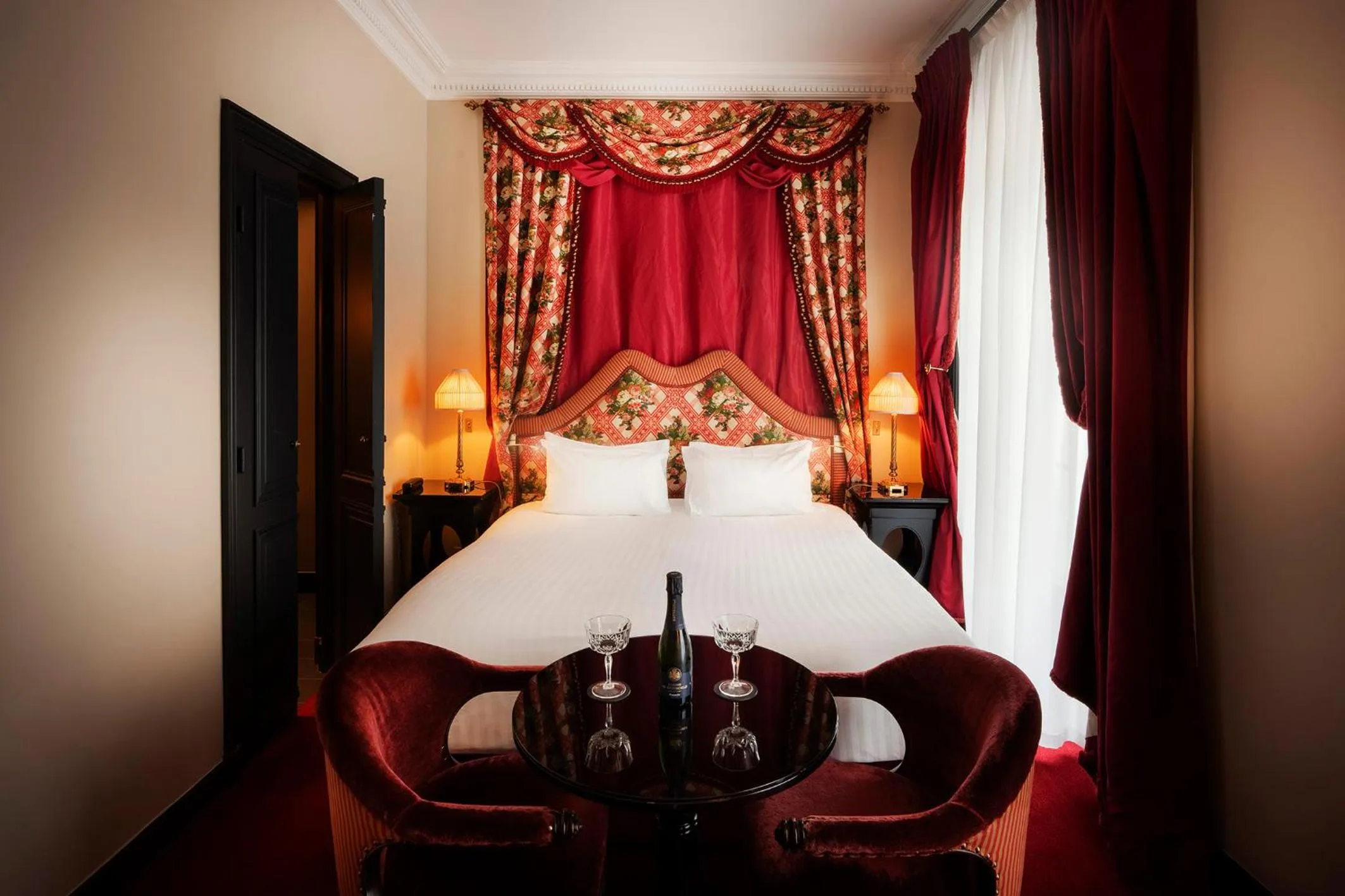 Bedroom in Maison Athénée