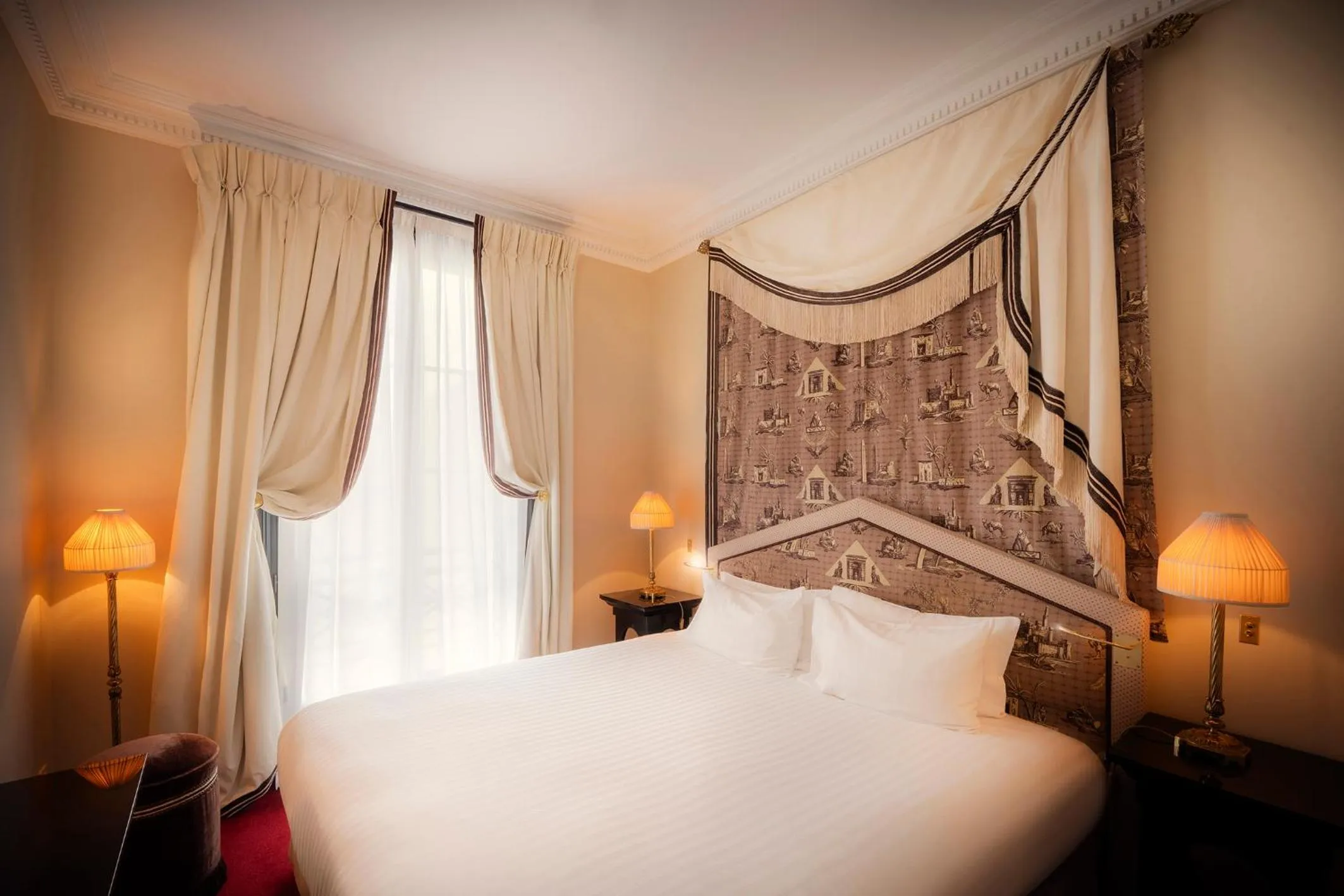 Bedroom, Bed in Maison Athénée