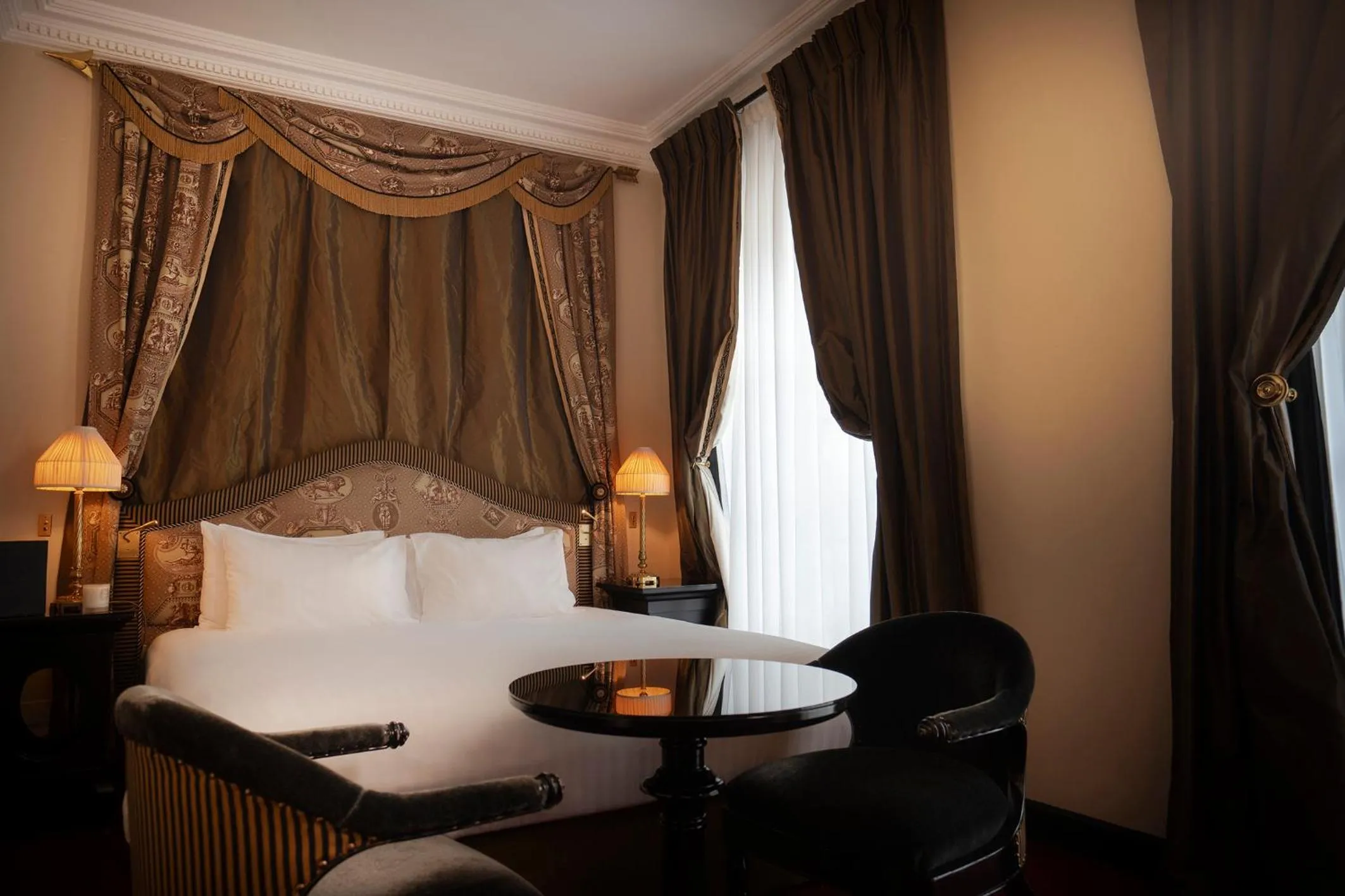 Bedroom, Bed in Maison Athénée