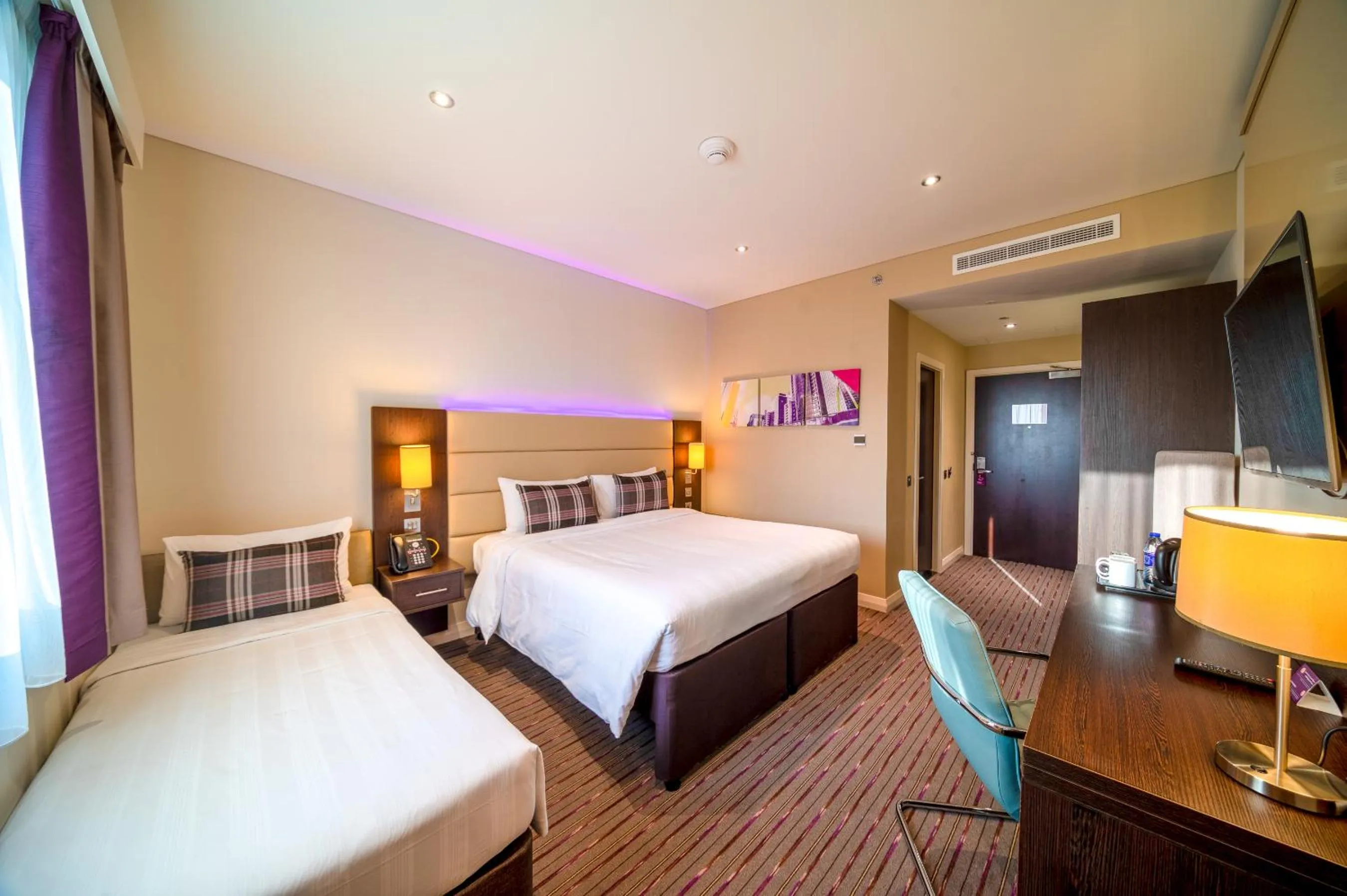 Bed in Premier Inn Doha Education City