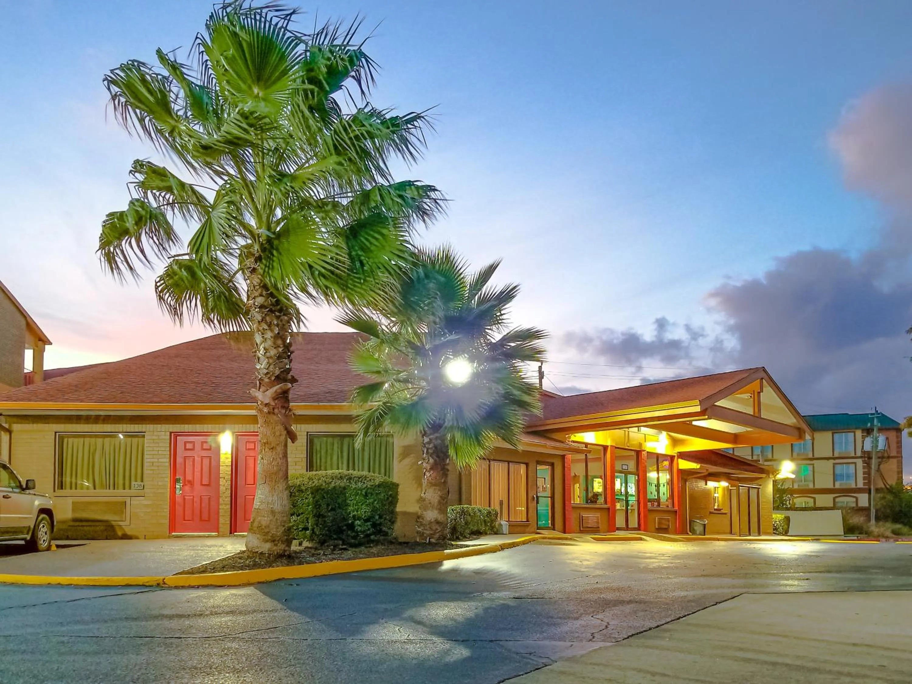 Property building in Travelodge by Wyndham Houston Hobby Airport