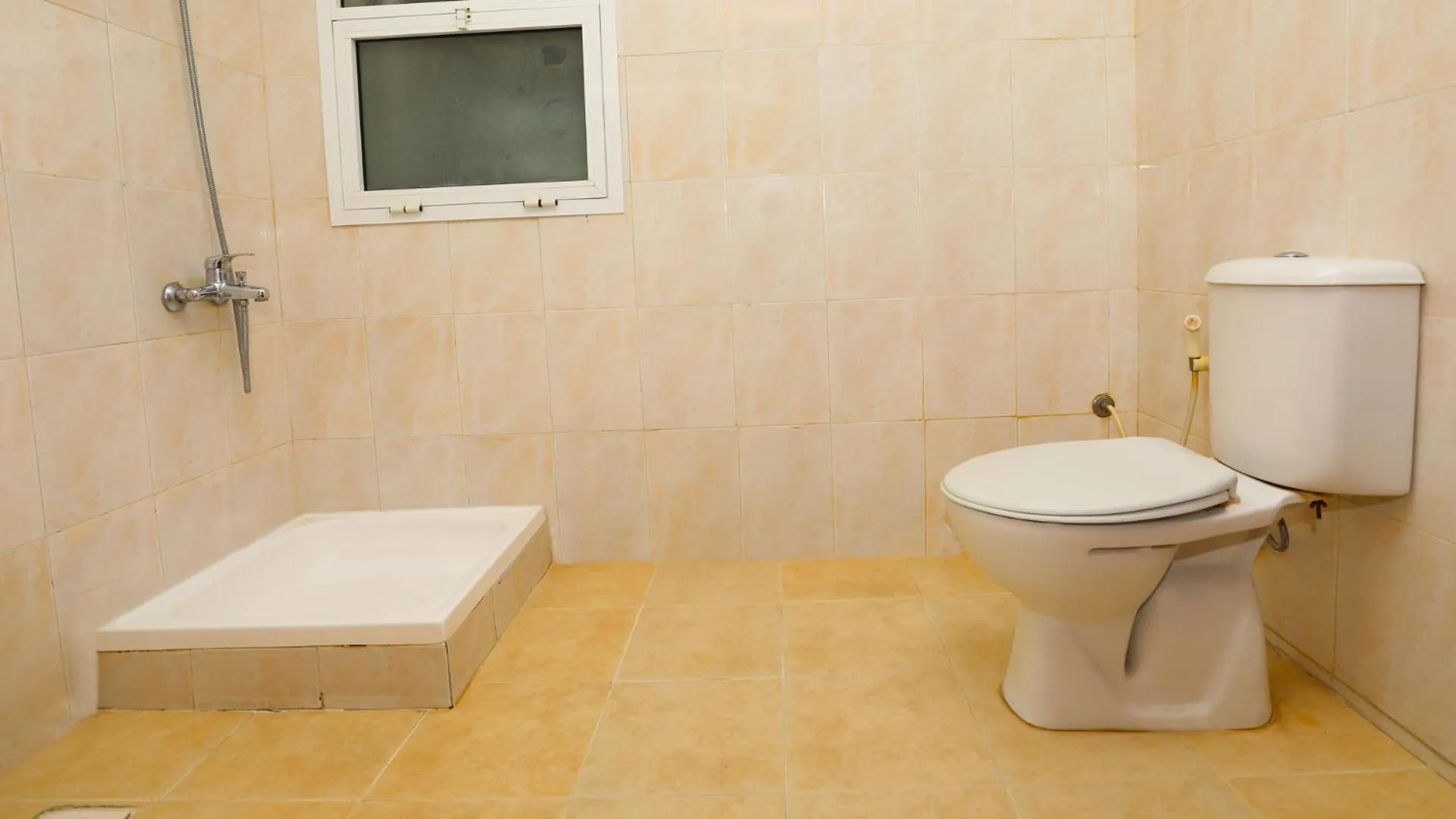 Bathroom in ltlalat Al Shorouq Hotel