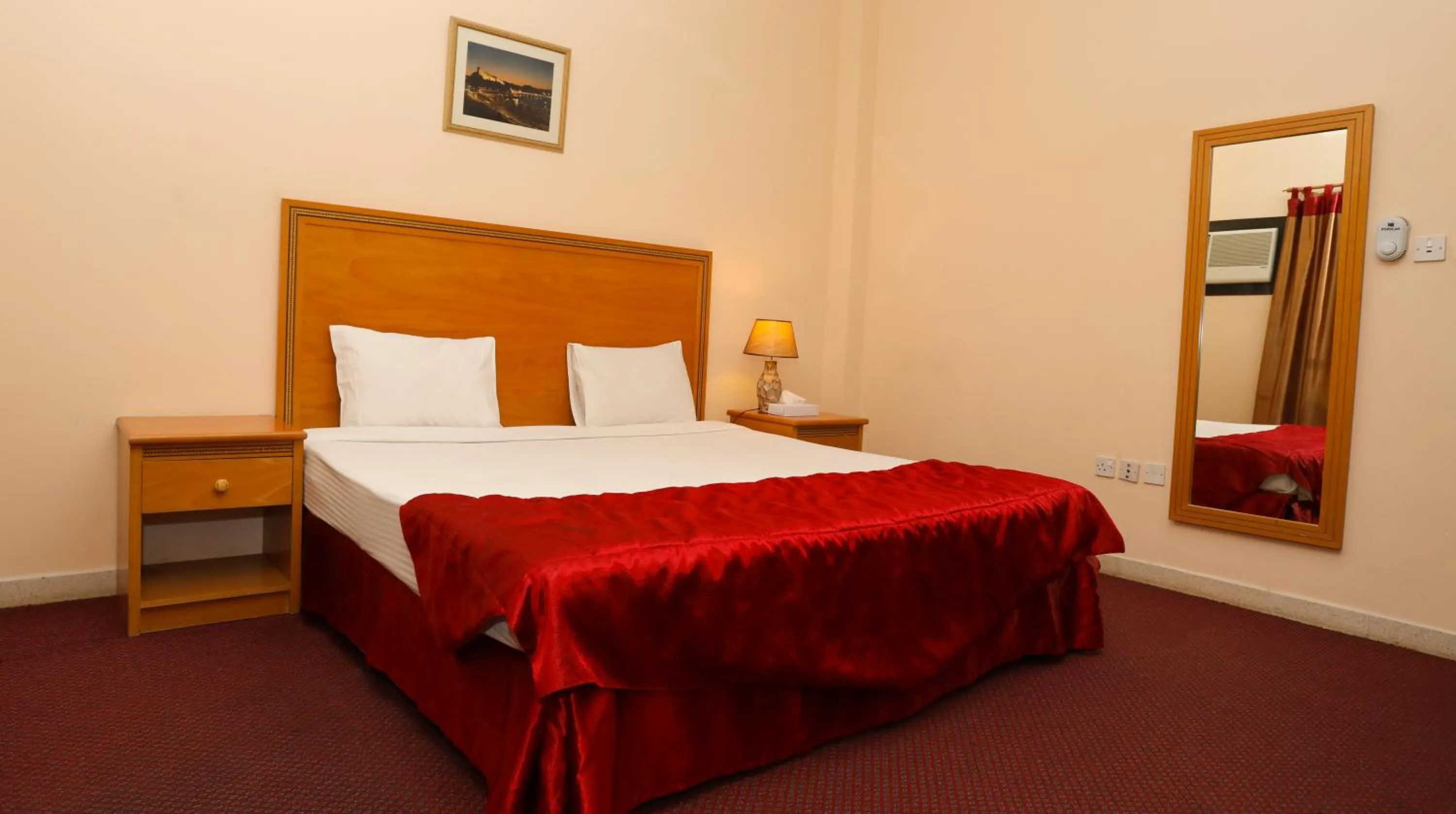 Bedroom, Bed in ltlalat Al Shorouq Hotel