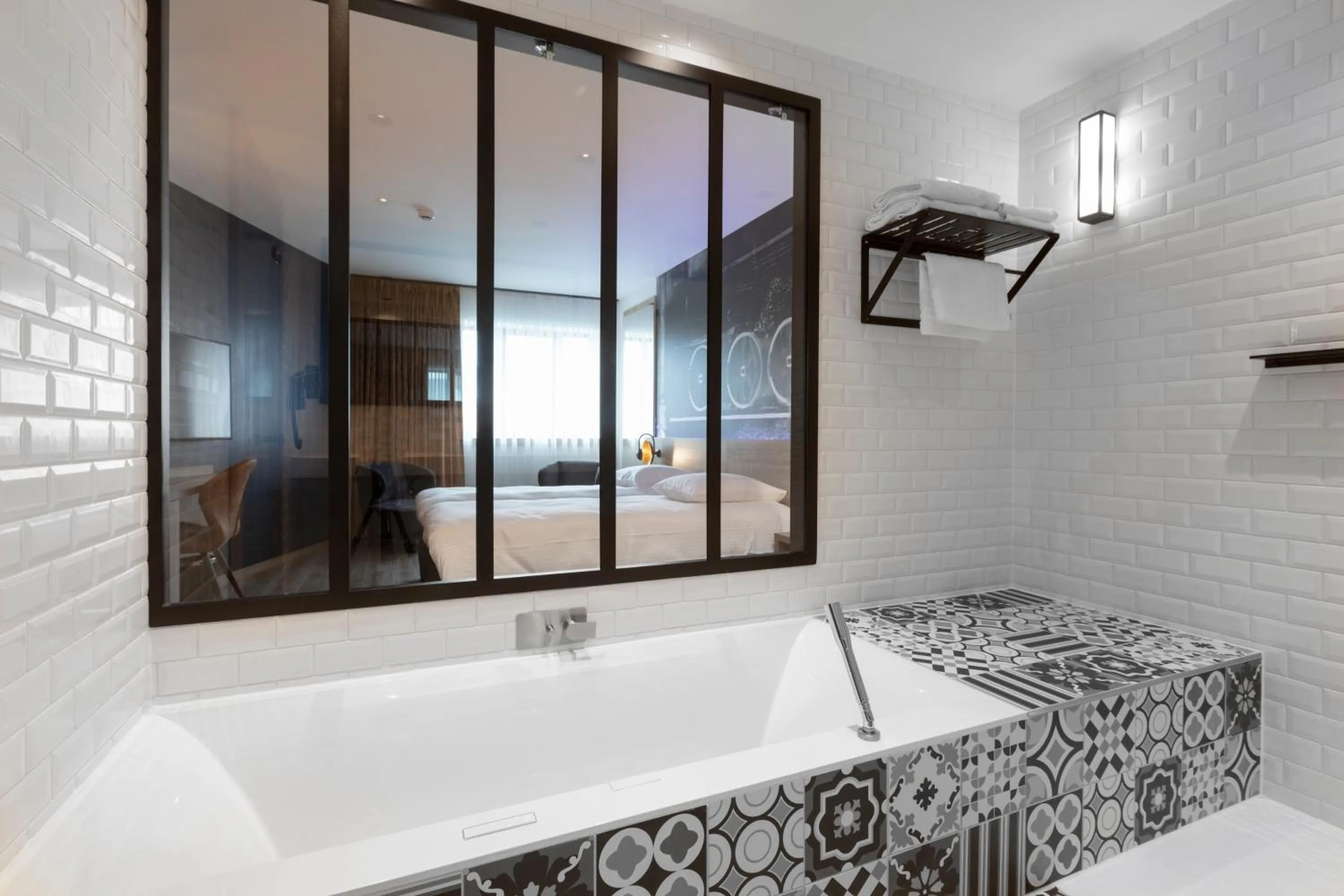 Hot Tub in Hotel Leo Station, Villa et Annexes