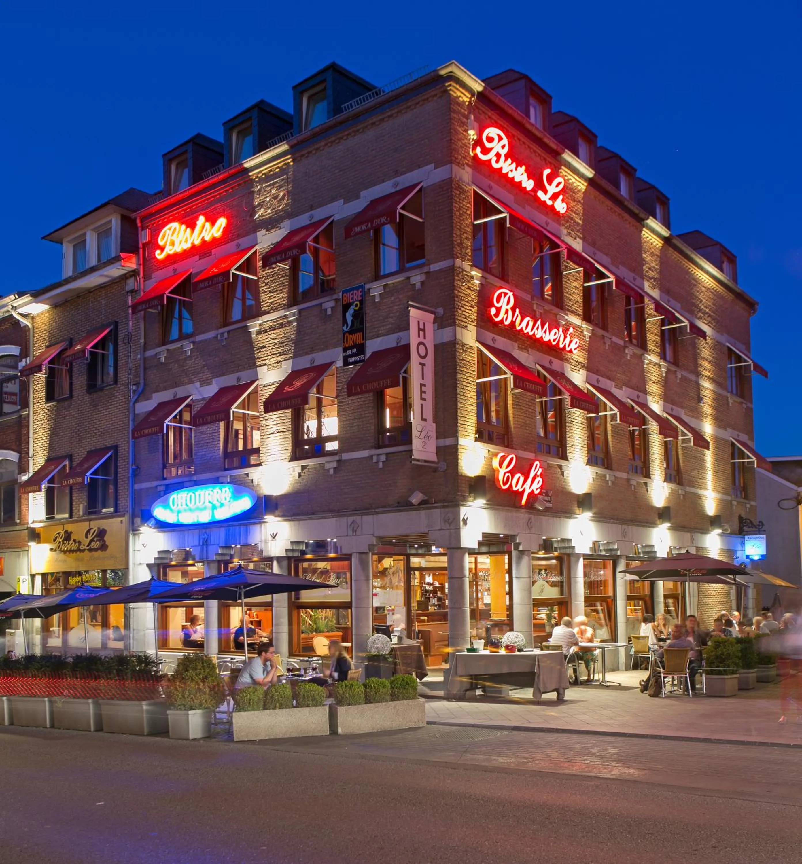 Facade/entrance in Hotel Leo Station, Villa et Annexes