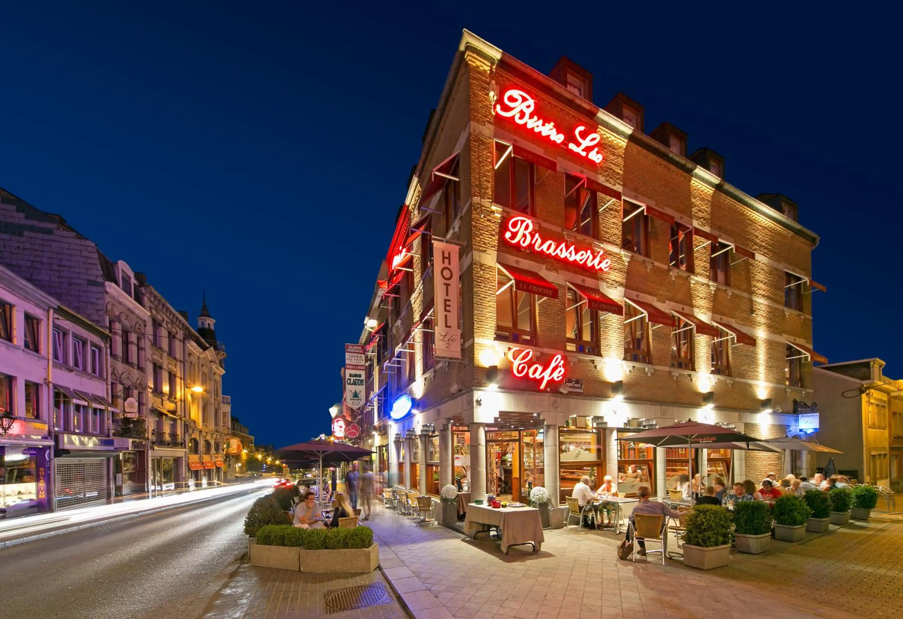 Facade/entrance in Hotel Leo Station, Villa et Annexes