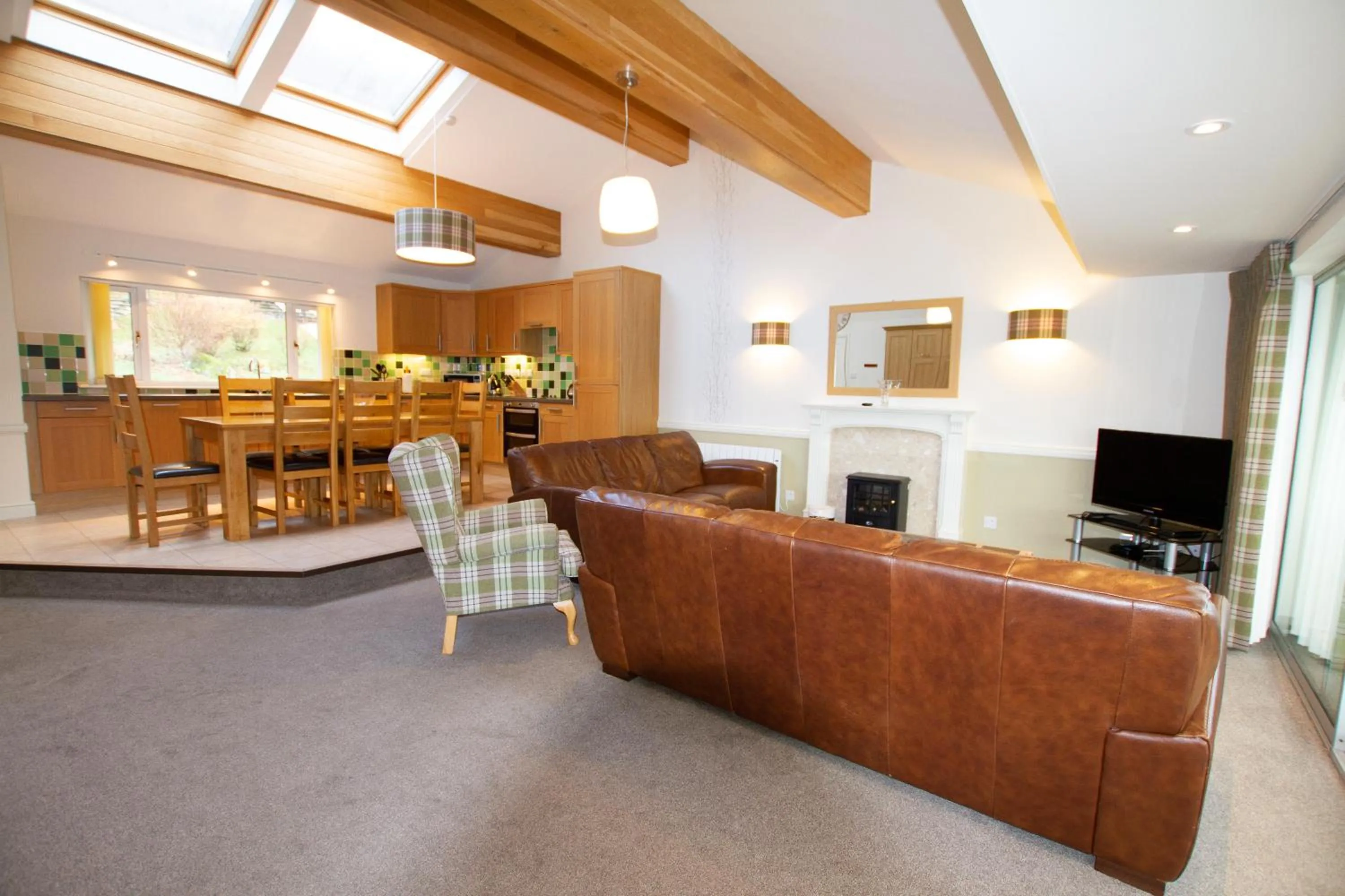 Kitchen or kitchenette in Loch Rannoch Highland Club