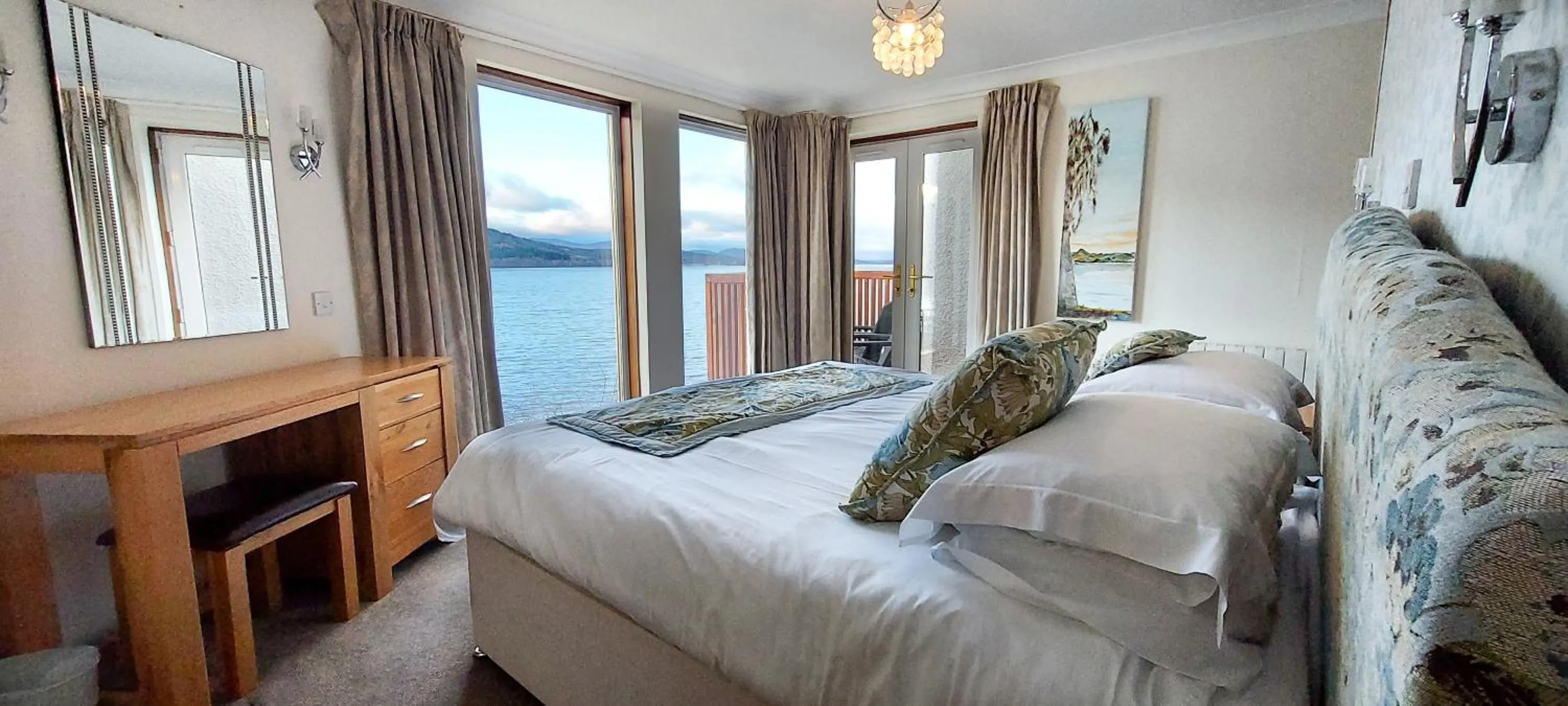 Bed in Loch Rannoch Highland Club