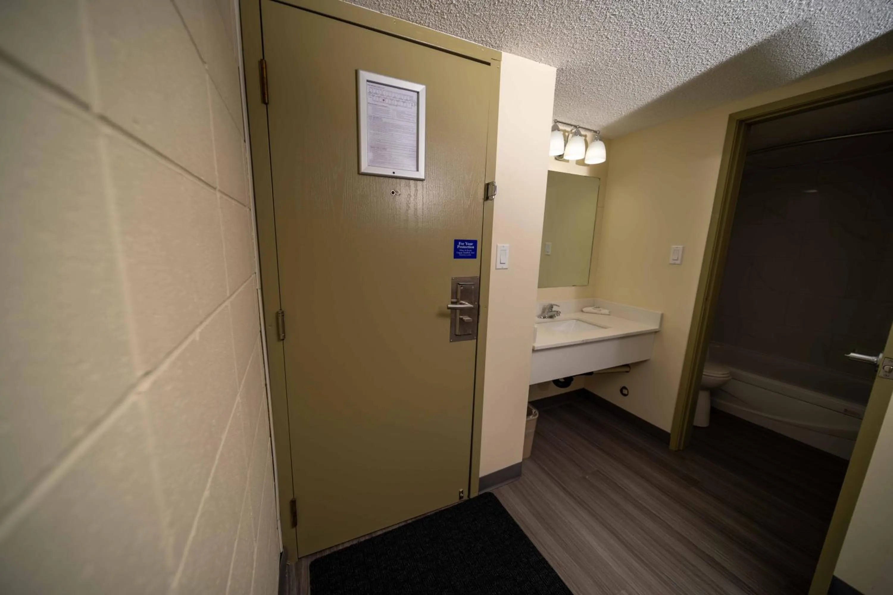 Bathroom in Northern Lights Inn