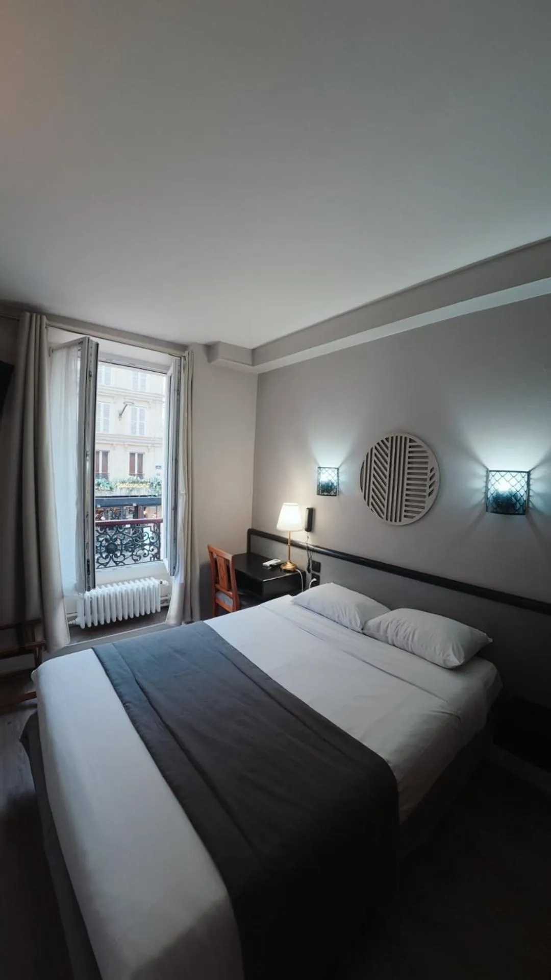 Bedroom, Bed in New Hôtel Gare Du Nord