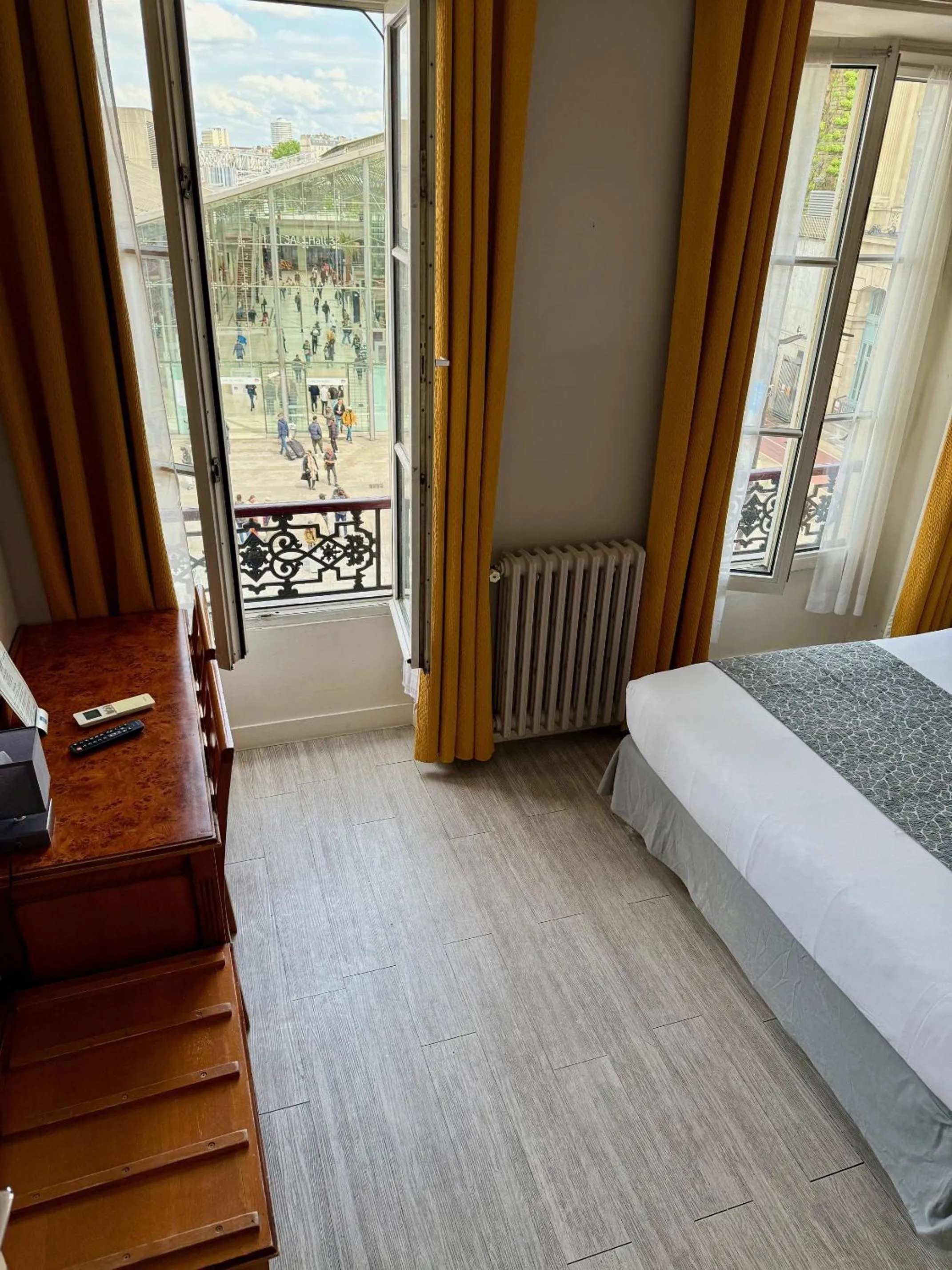 Bed in New Hôtel Gare Du Nord