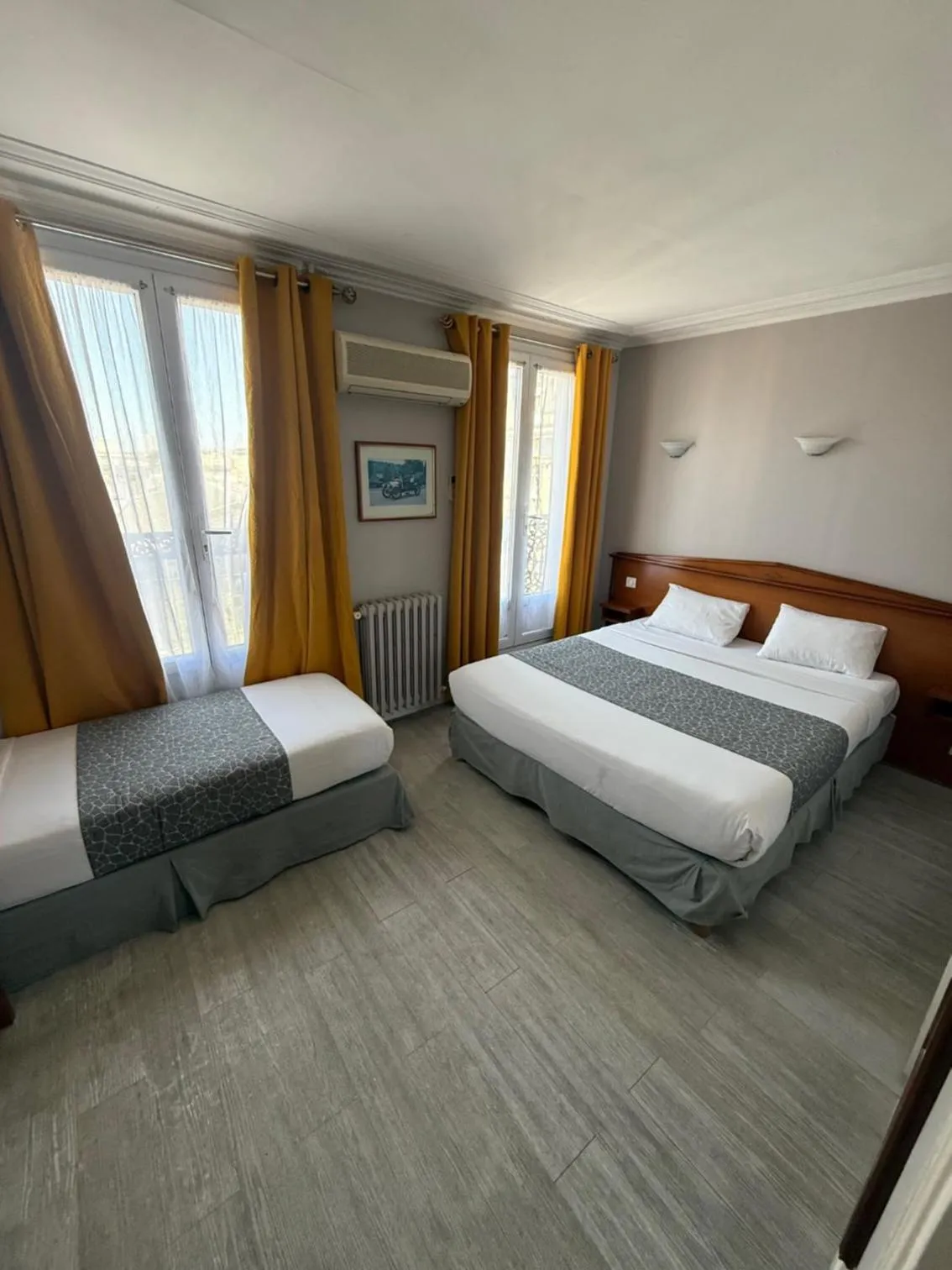 Bed in New Hôtel Gare Du Nord