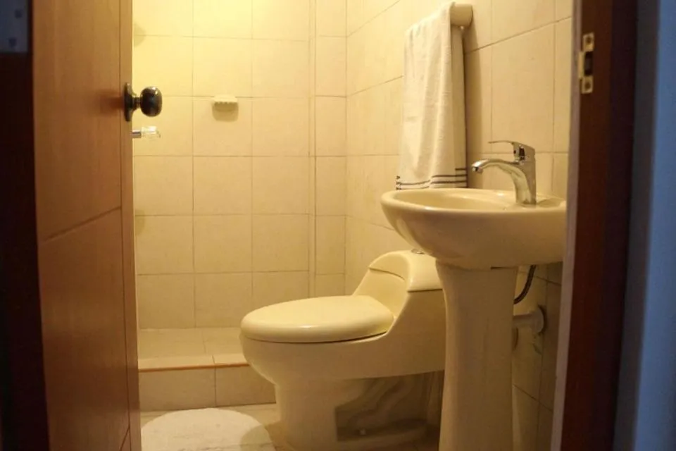 Bathroom in Casa del Inka Perú