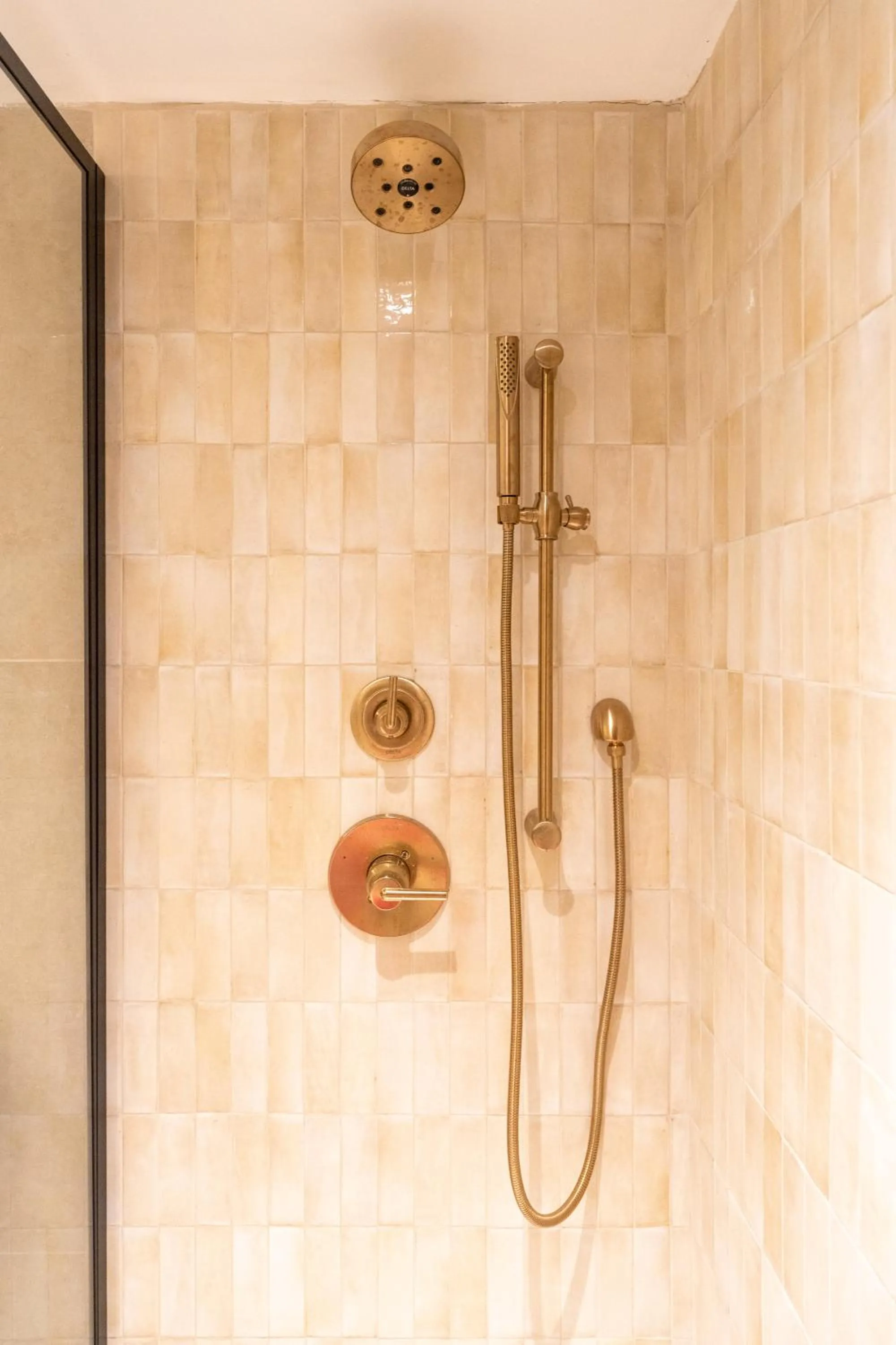 Shower in OCEAN VIEW DELUXE SUITE: PVT. BEACH & POOL