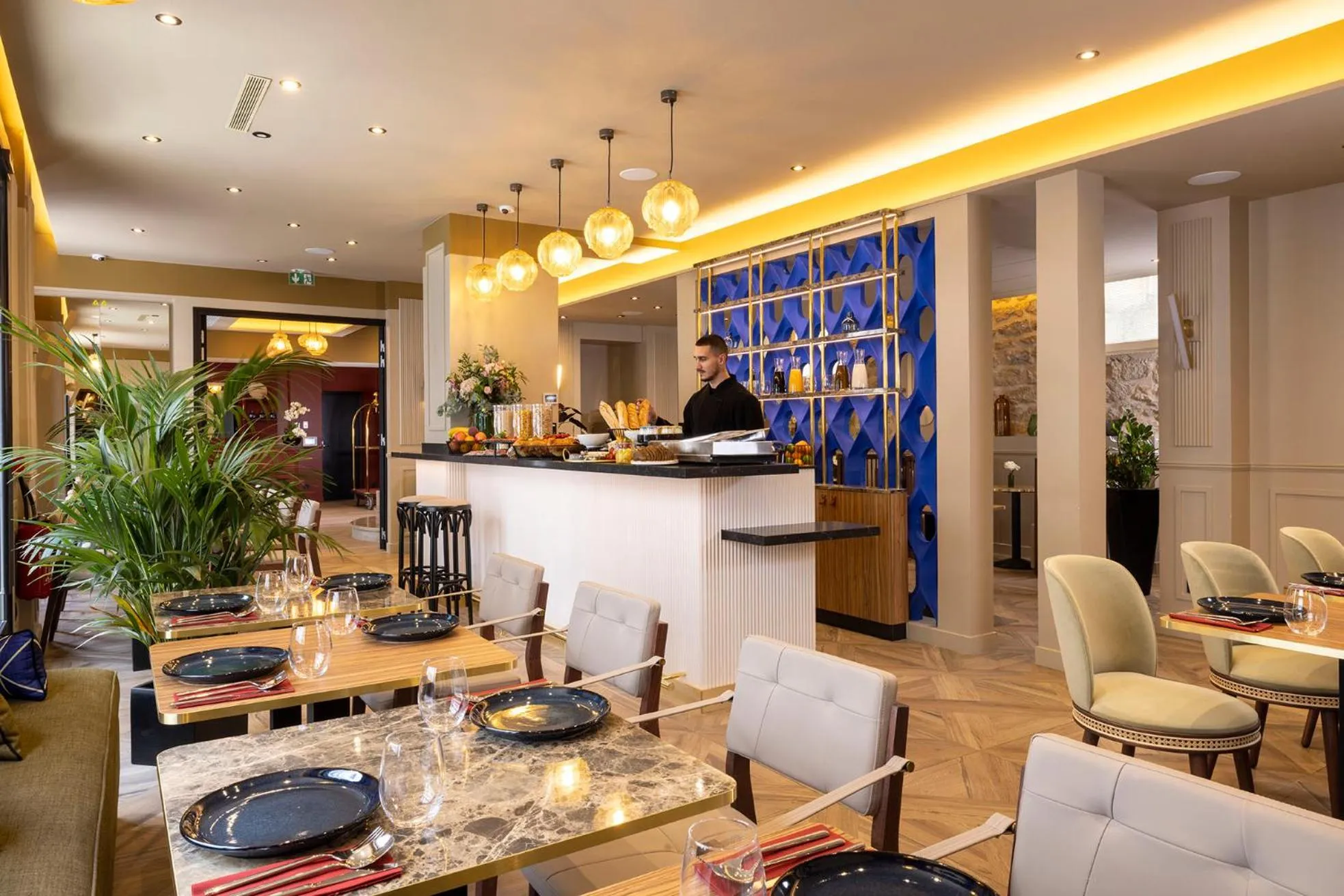 Breakfast in Hotel Le Rocroy