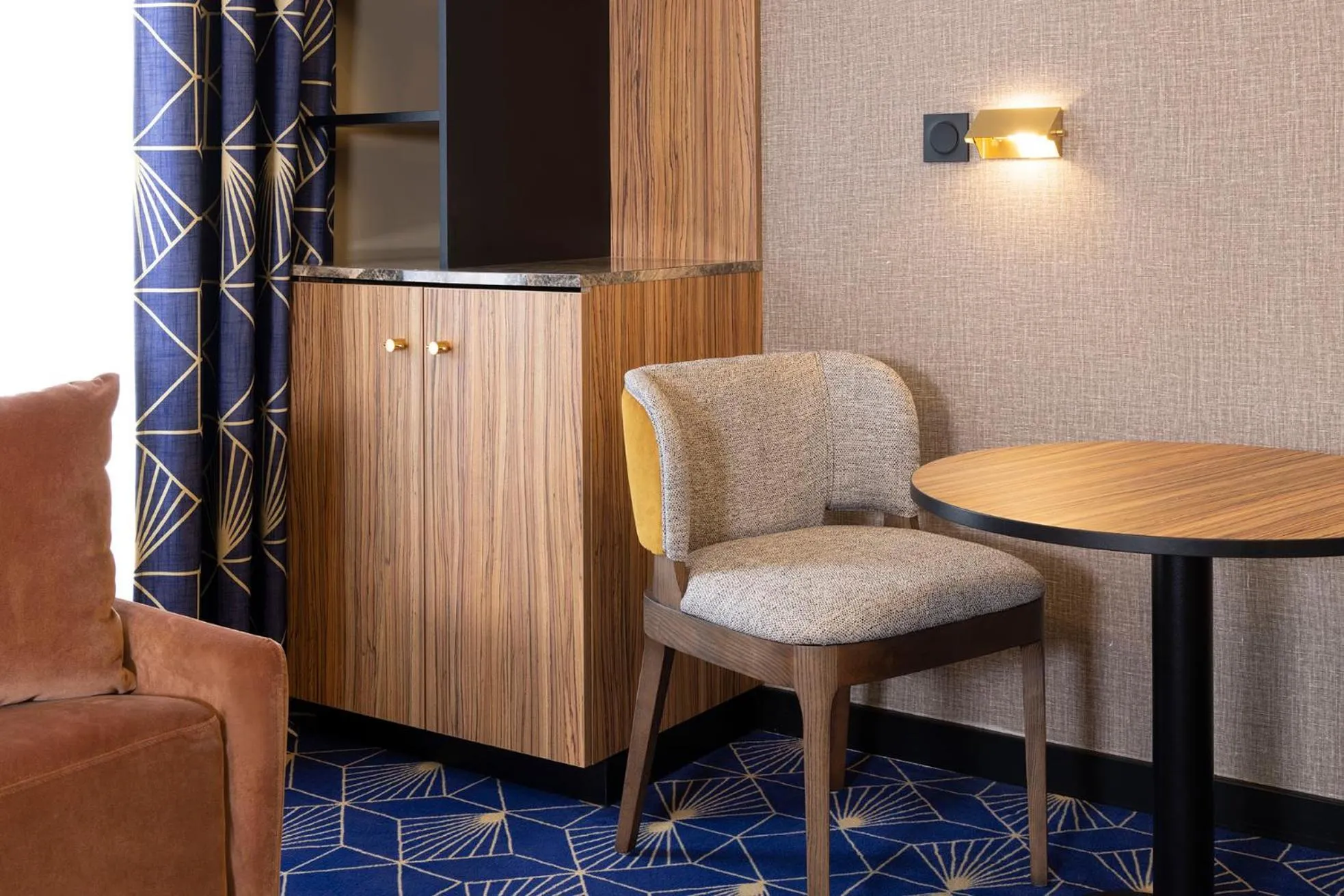 Bedroom in Hotel Le Rocroy