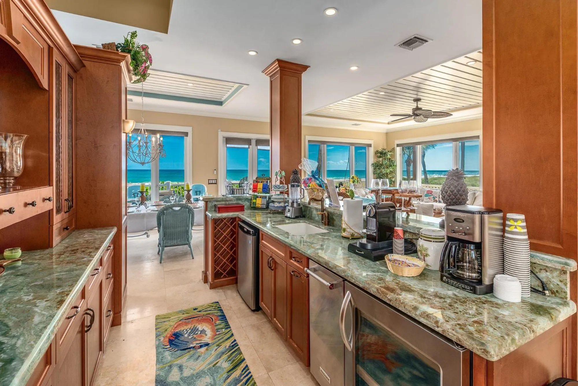 Coffee/tea facilities in Bella Vista