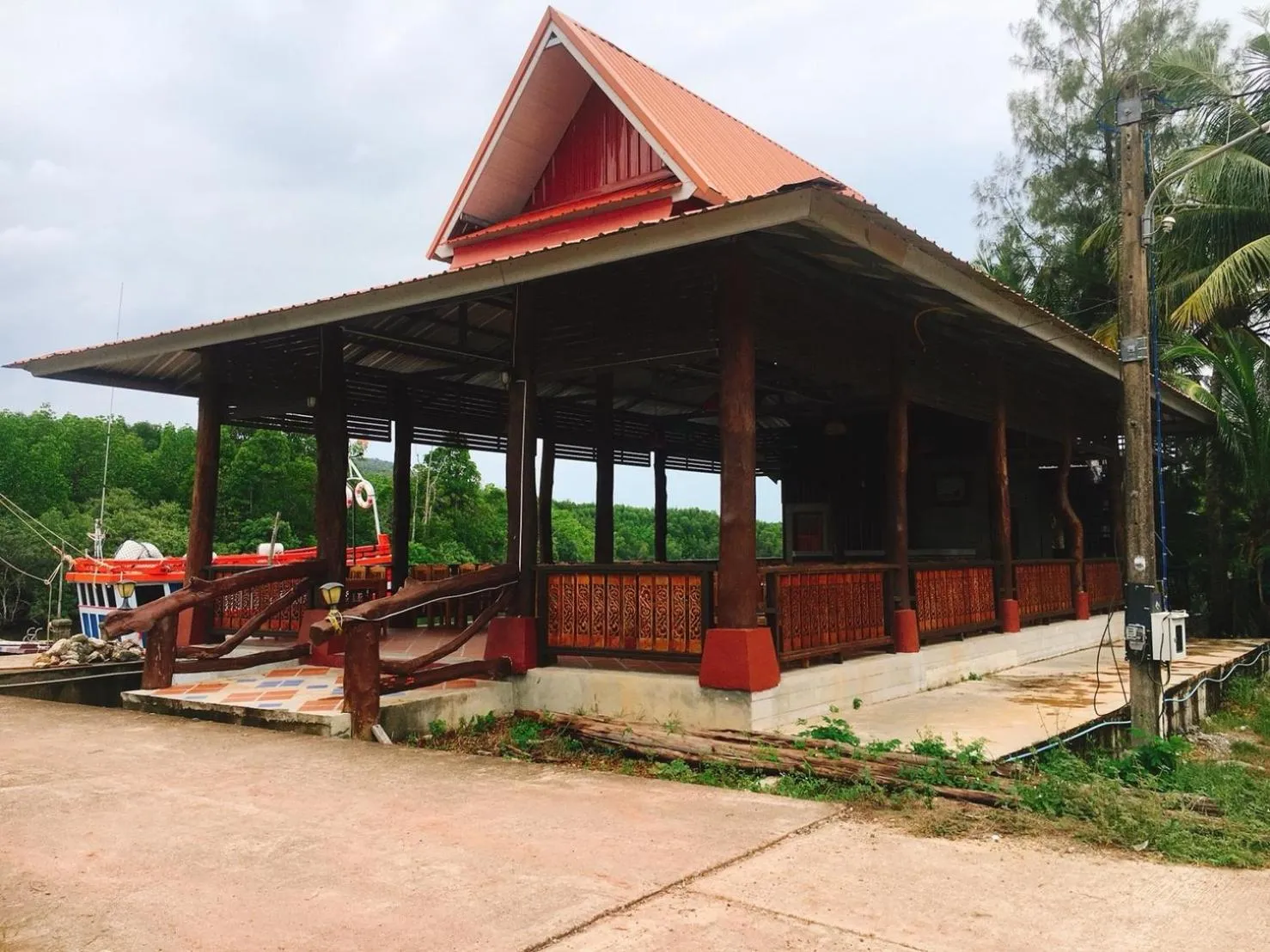 Restaurant/places to eat in Bussarin Mansion Koh Yao Yai