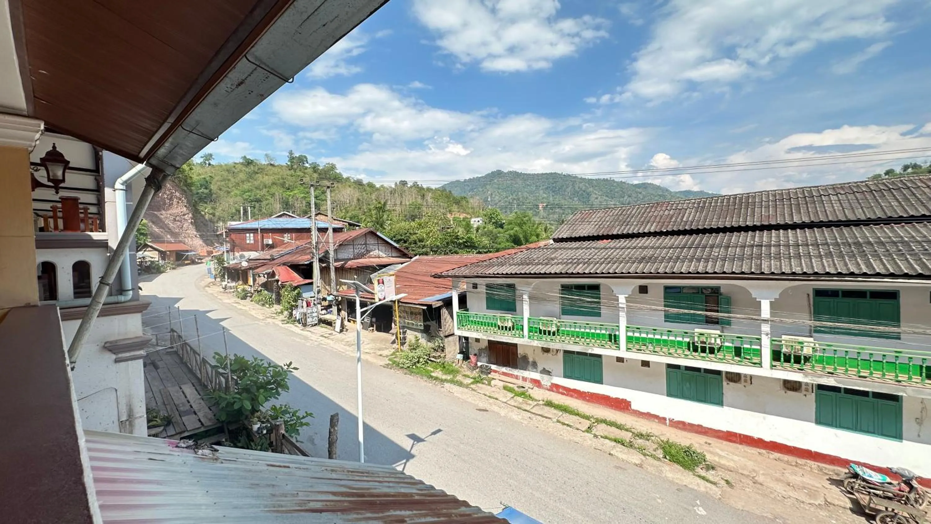 Day in Pakbeng Guesthouse