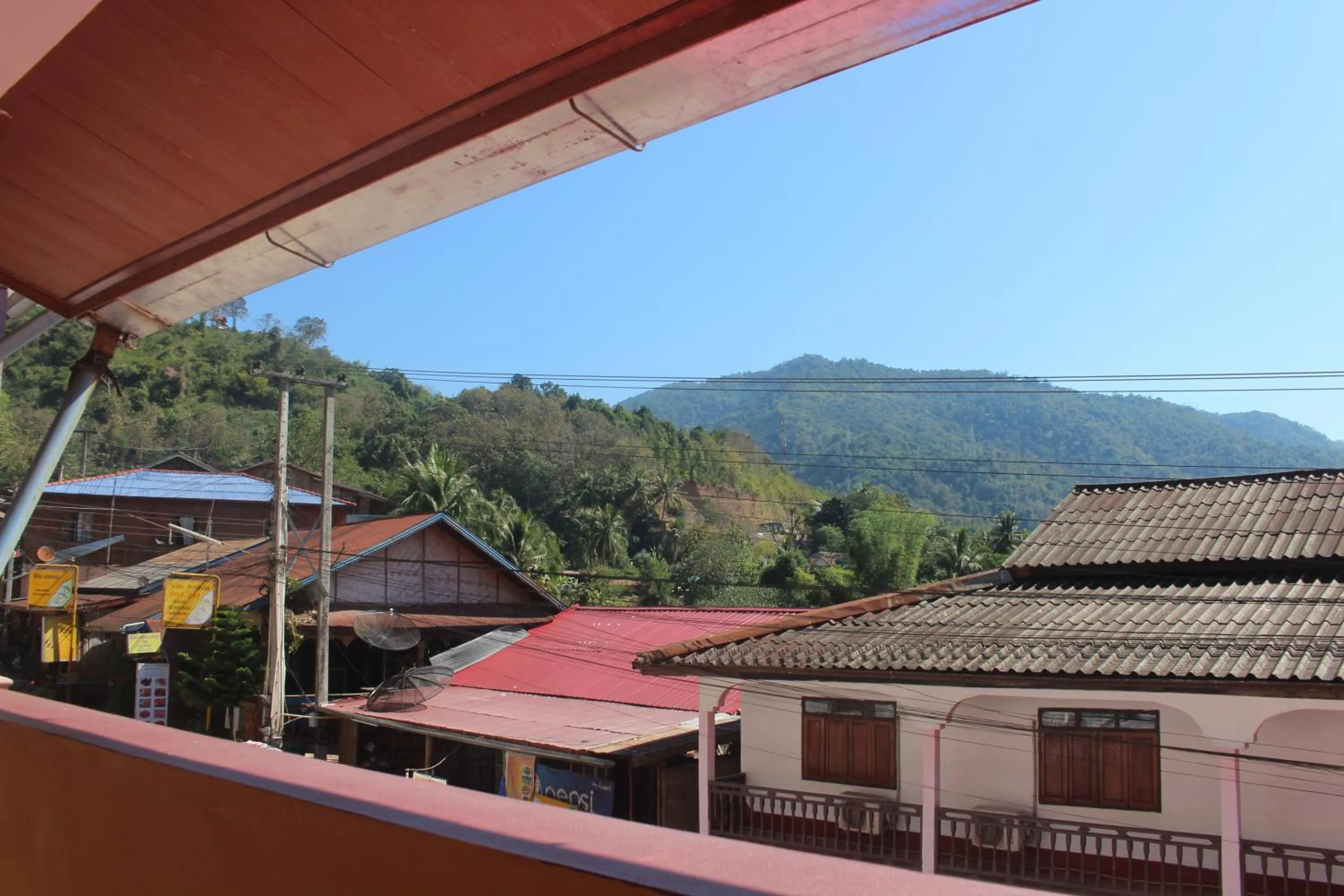 Property building in Pakbeng Guesthouse