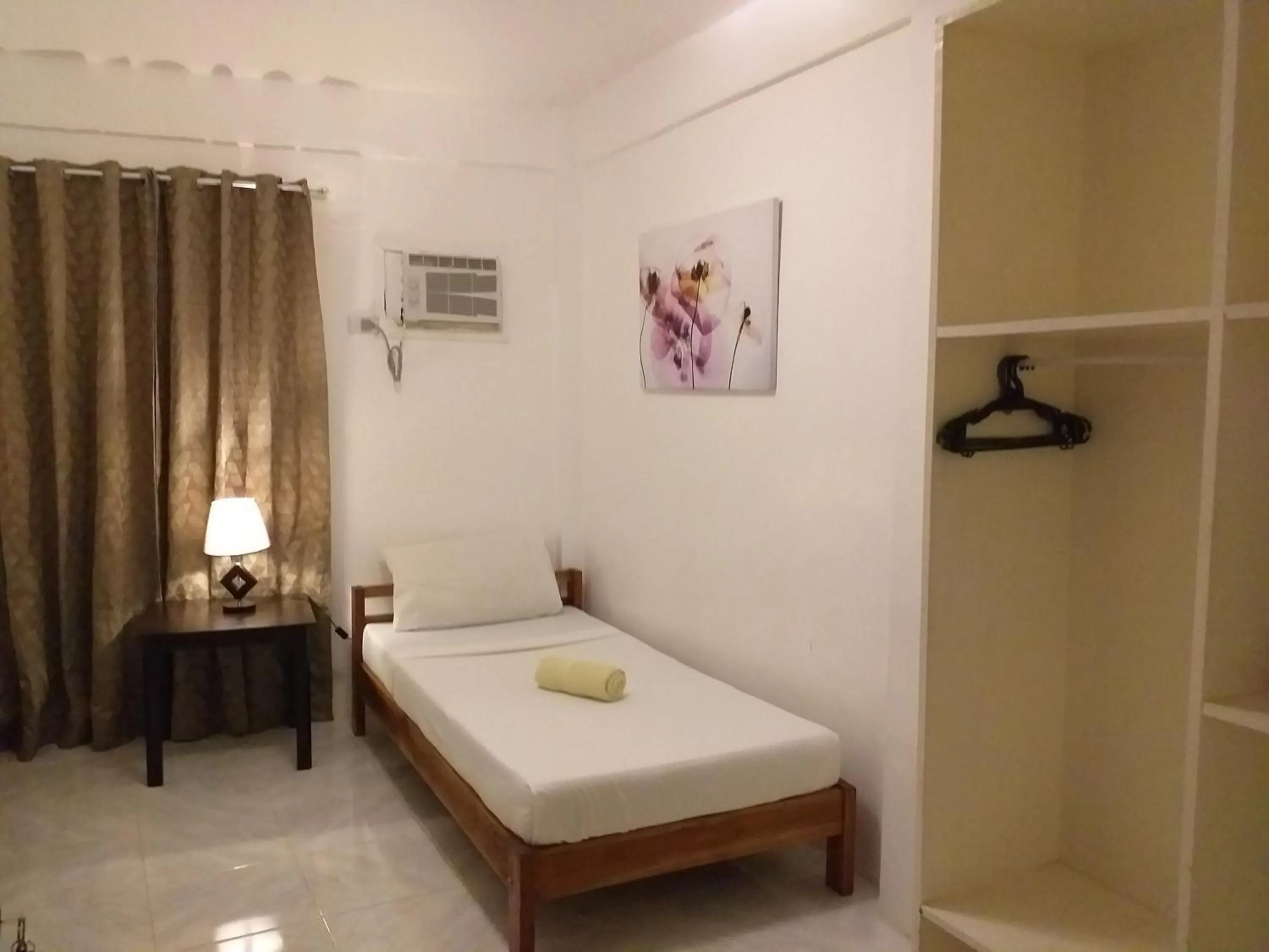 Bedroom in Zenith Inn & Resto Bar