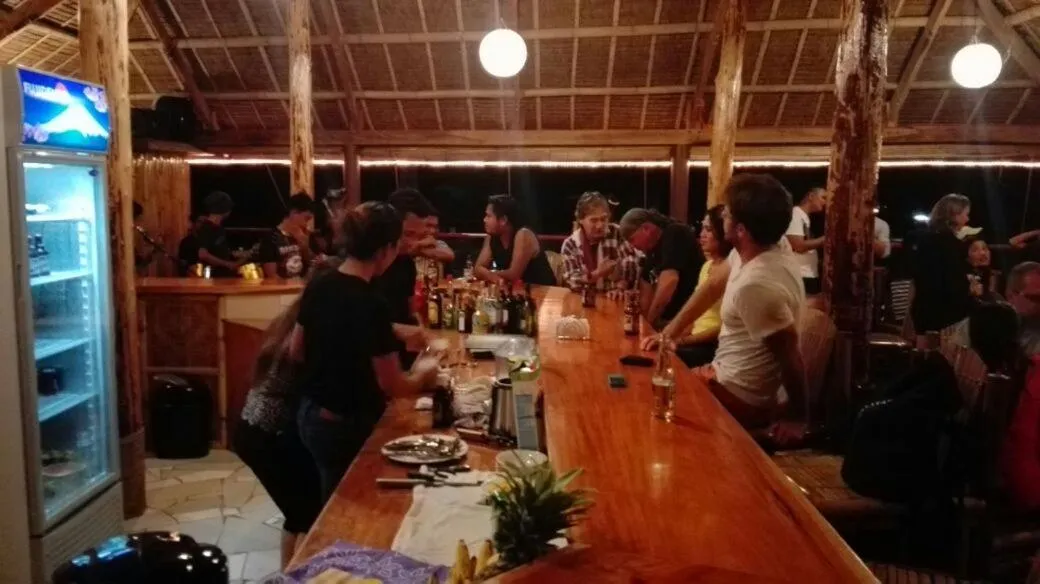 Restaurant/places to eat in Zenith Inn & Resto Bar